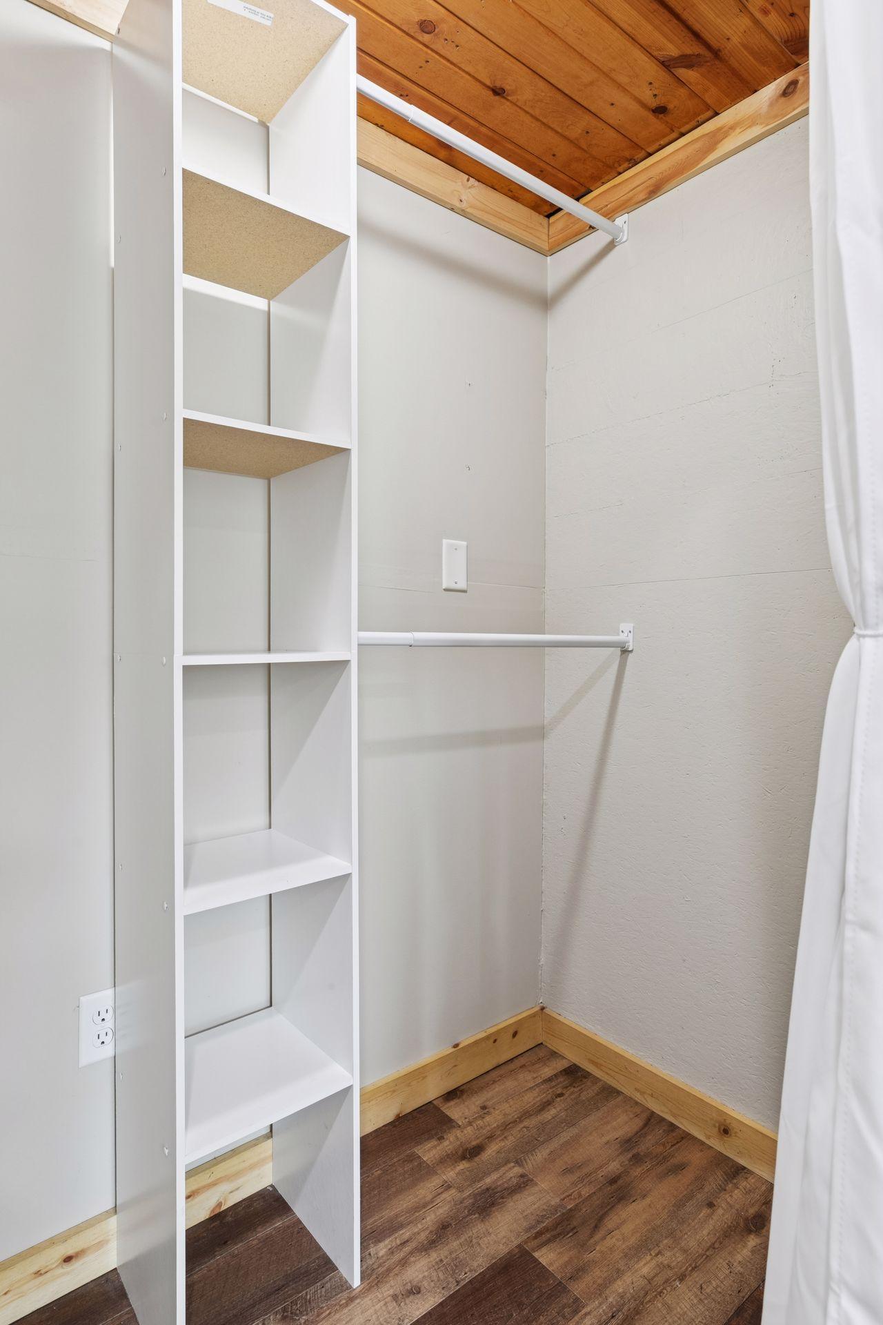 1084 3rd Street E, Saint Paul, MN, 55106