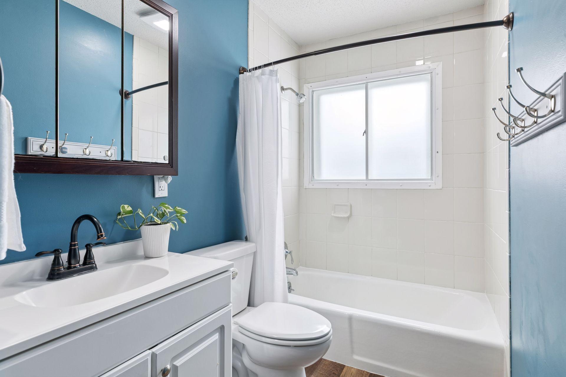 1084 3rd Street E, Saint Paul, MN, 55106