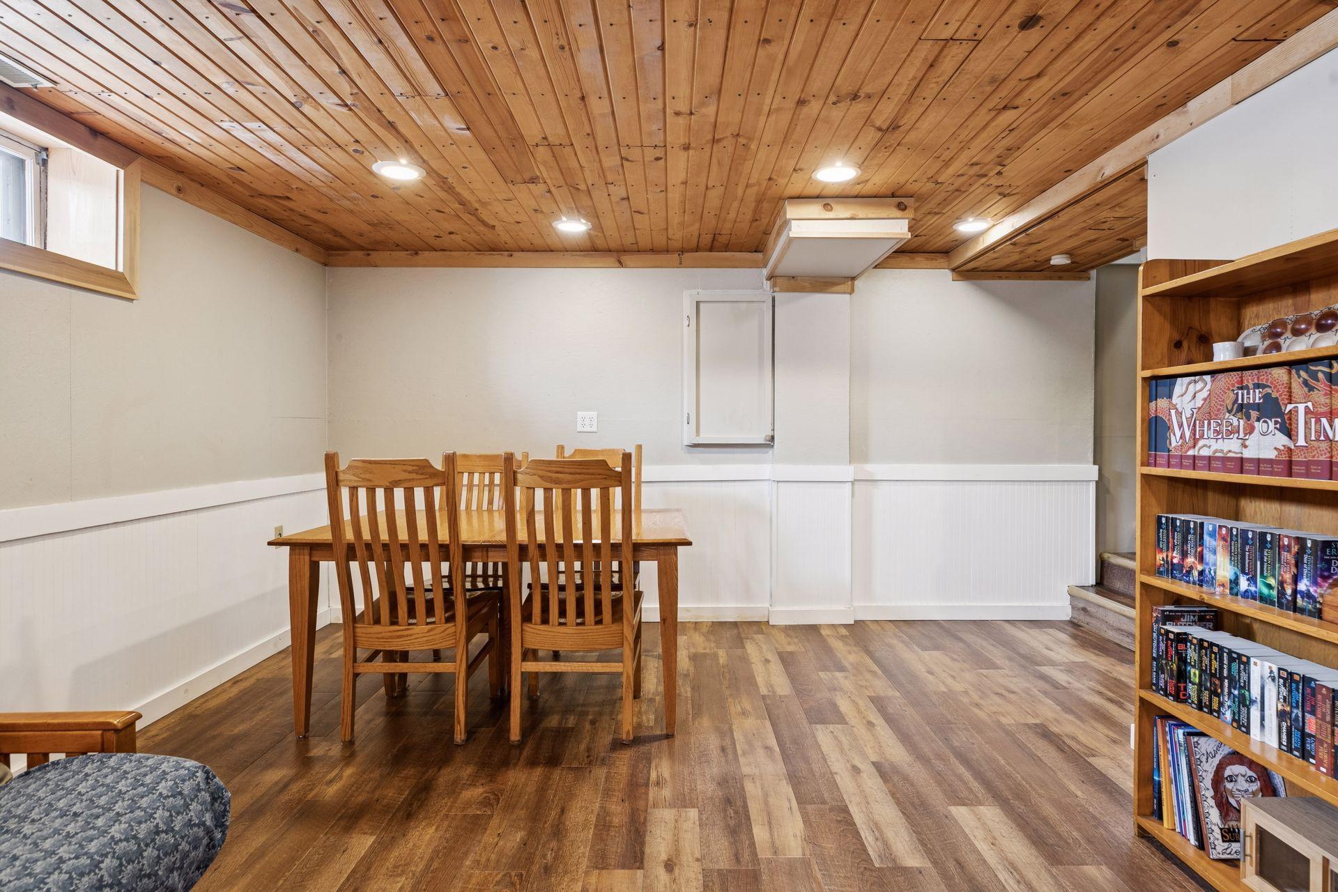 1084 3rd Street E, Saint Paul, MN, 55106