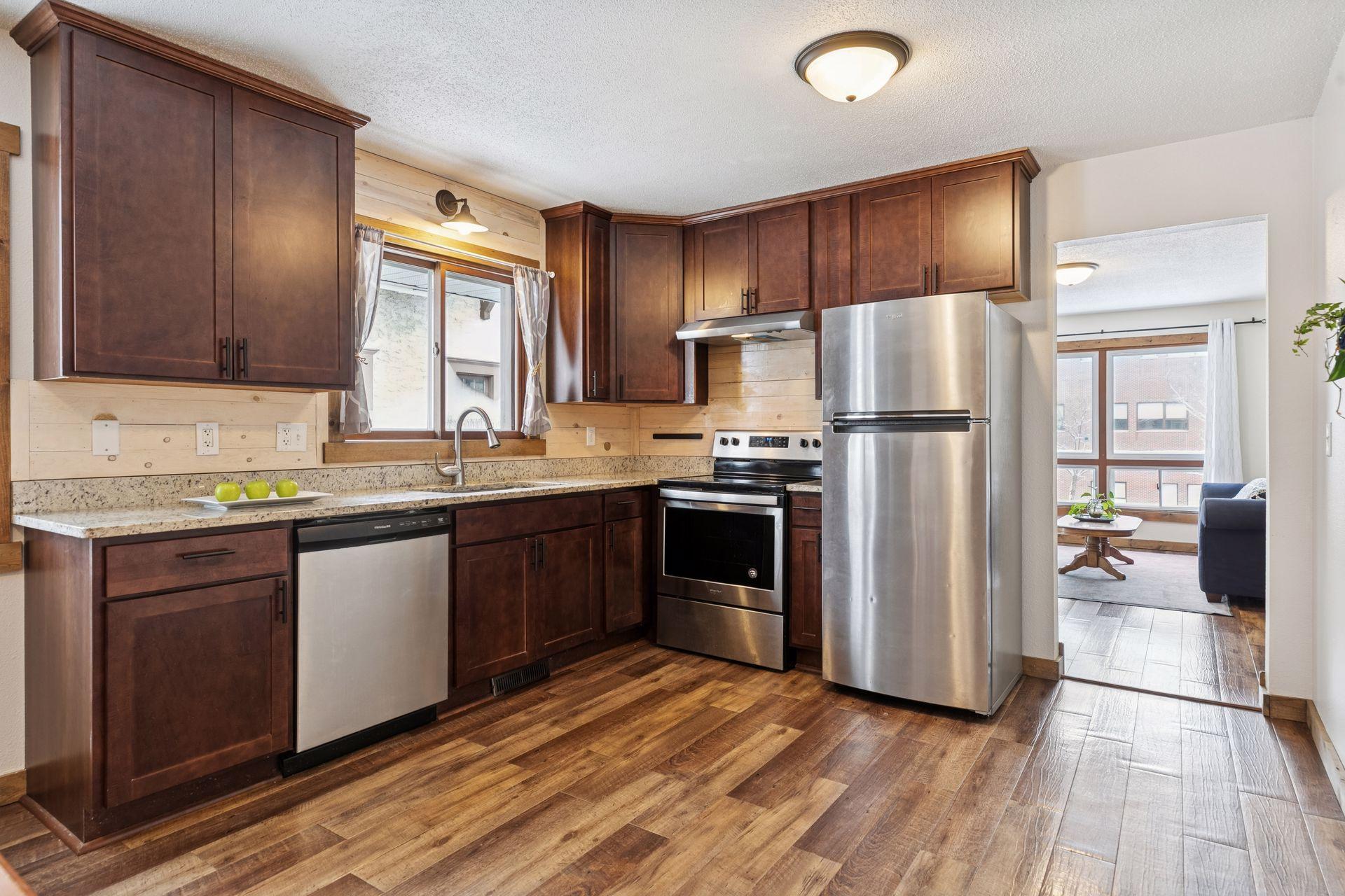 1084 3rd Street E, Saint Paul, MN, 55106