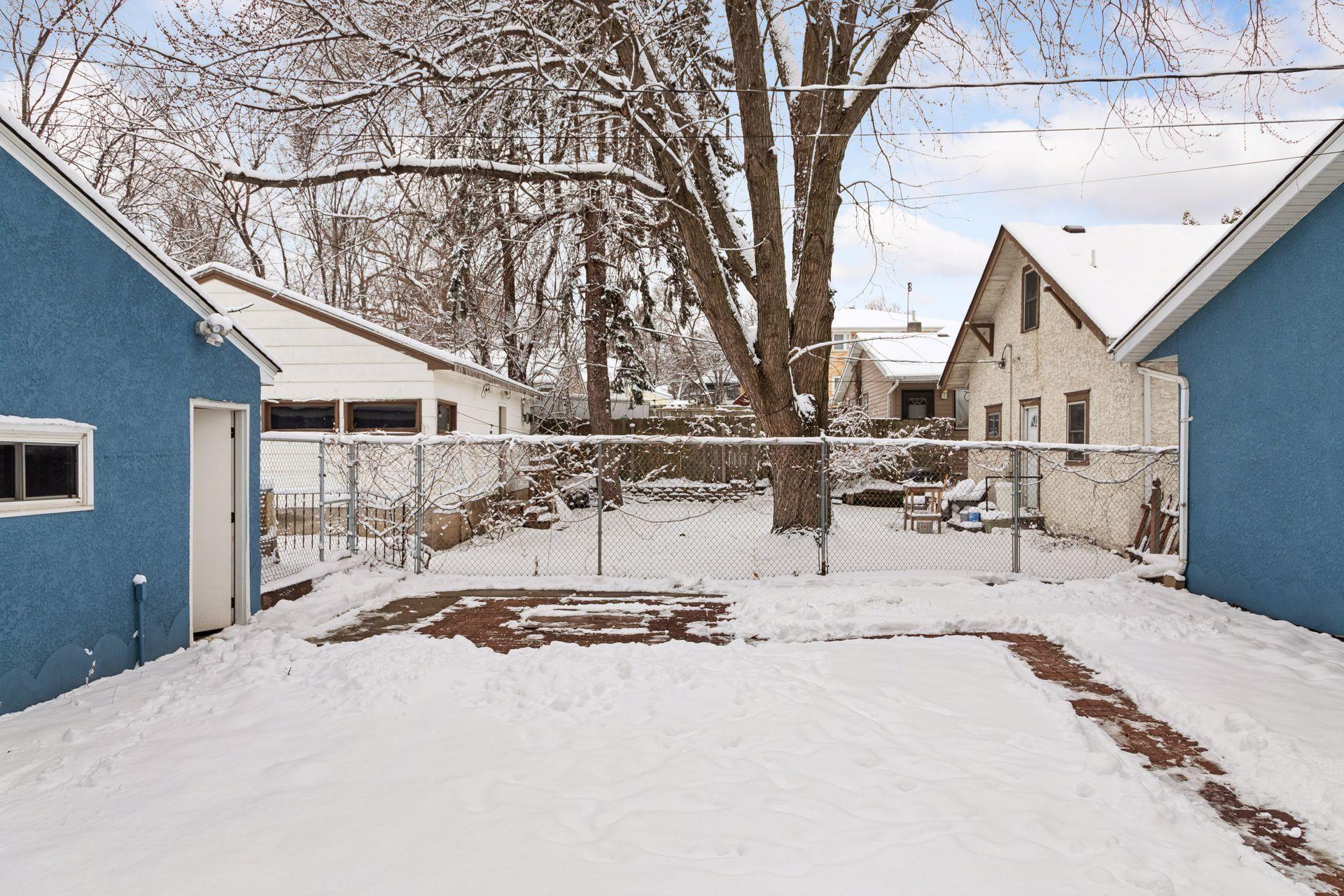 1084 3rd Street E, Saint Paul, MN, 55106