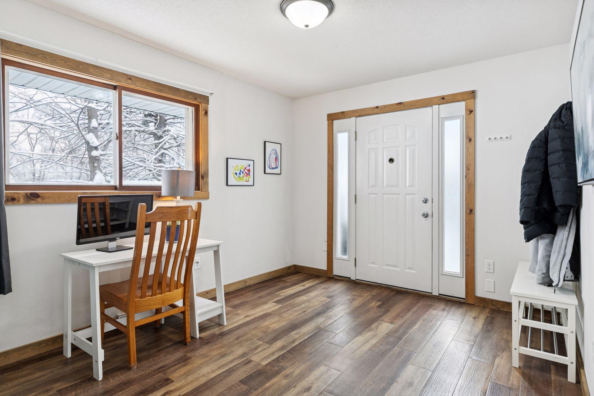 1084 3rd Street E, Saint Paul, MN, 55106