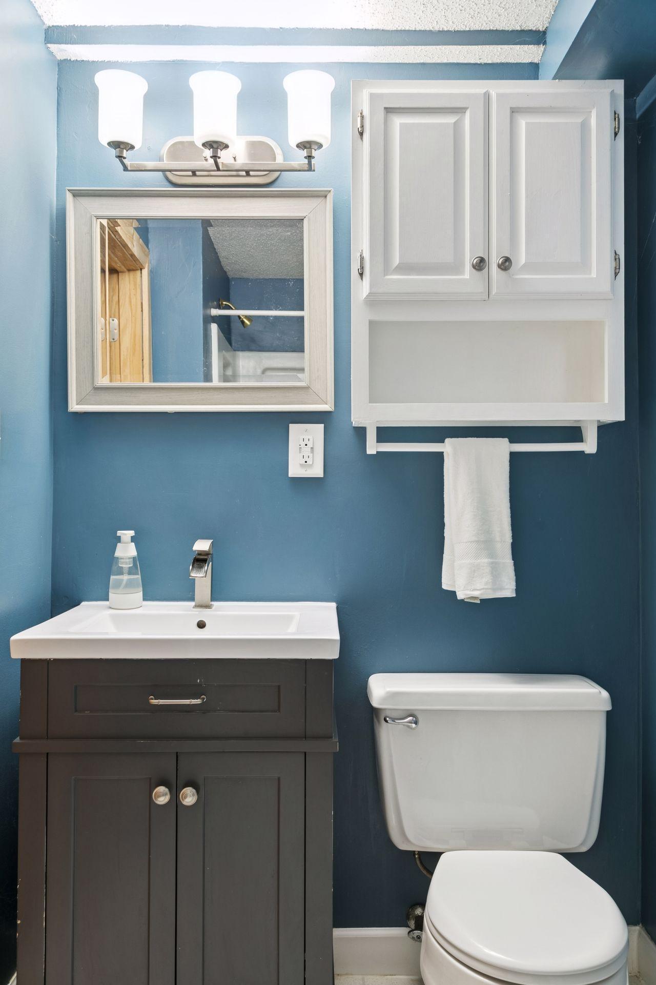 1084 3rd Street E, Saint Paul, MN, 55106