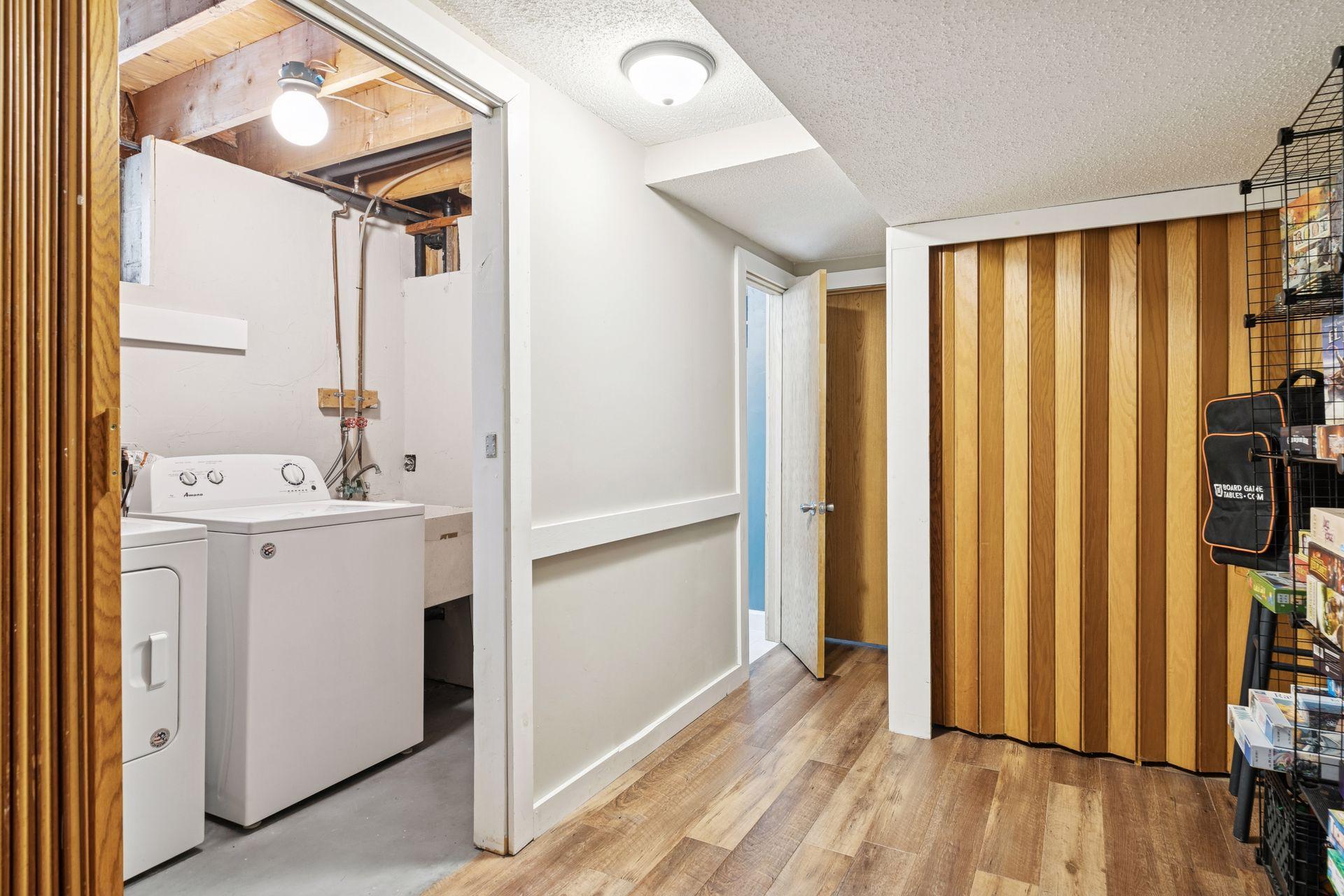 1084 3rd Street E, Saint Paul, MN, 55106