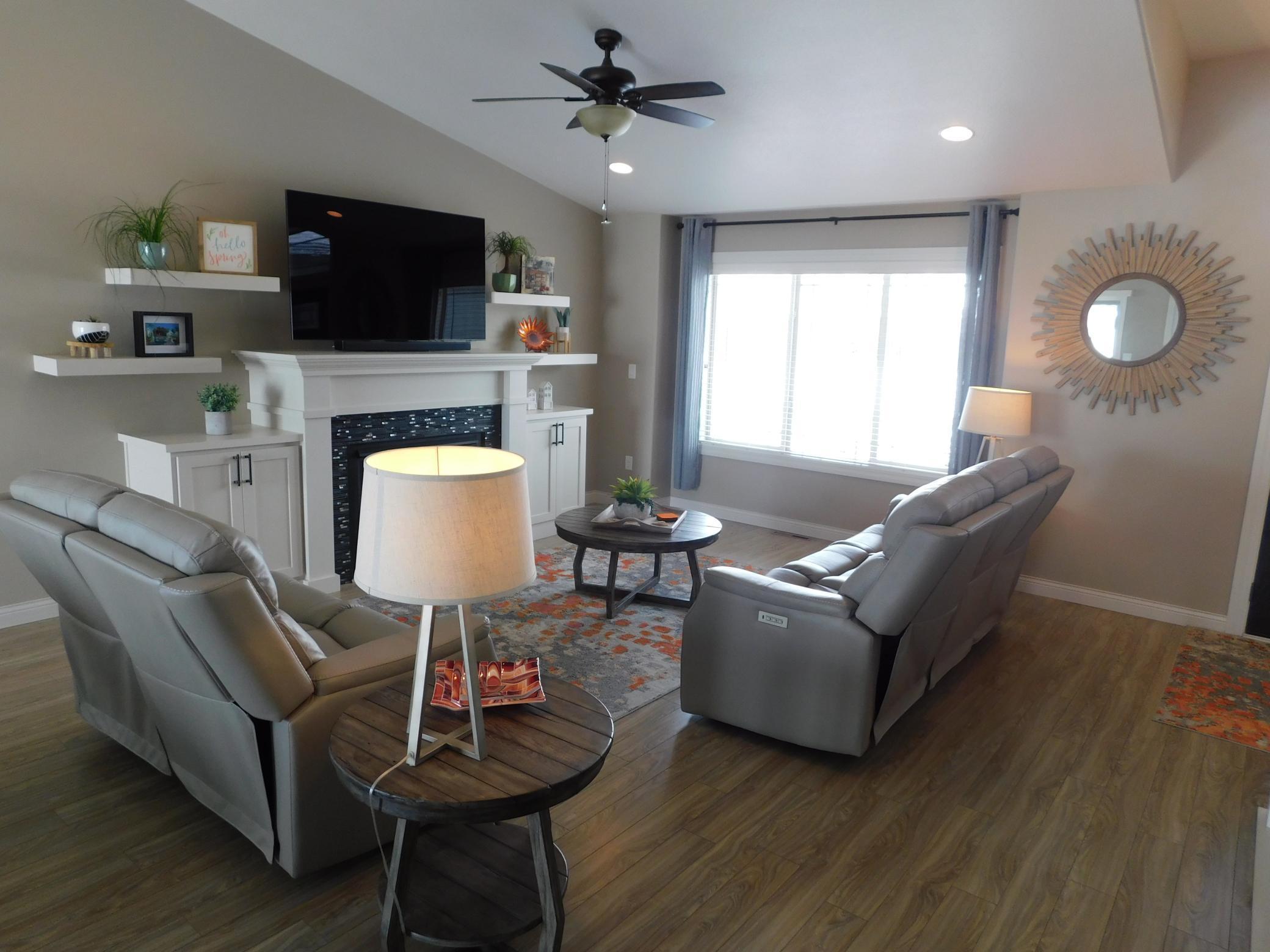 729 48th Avenue W, West Fargo, ND, 58078