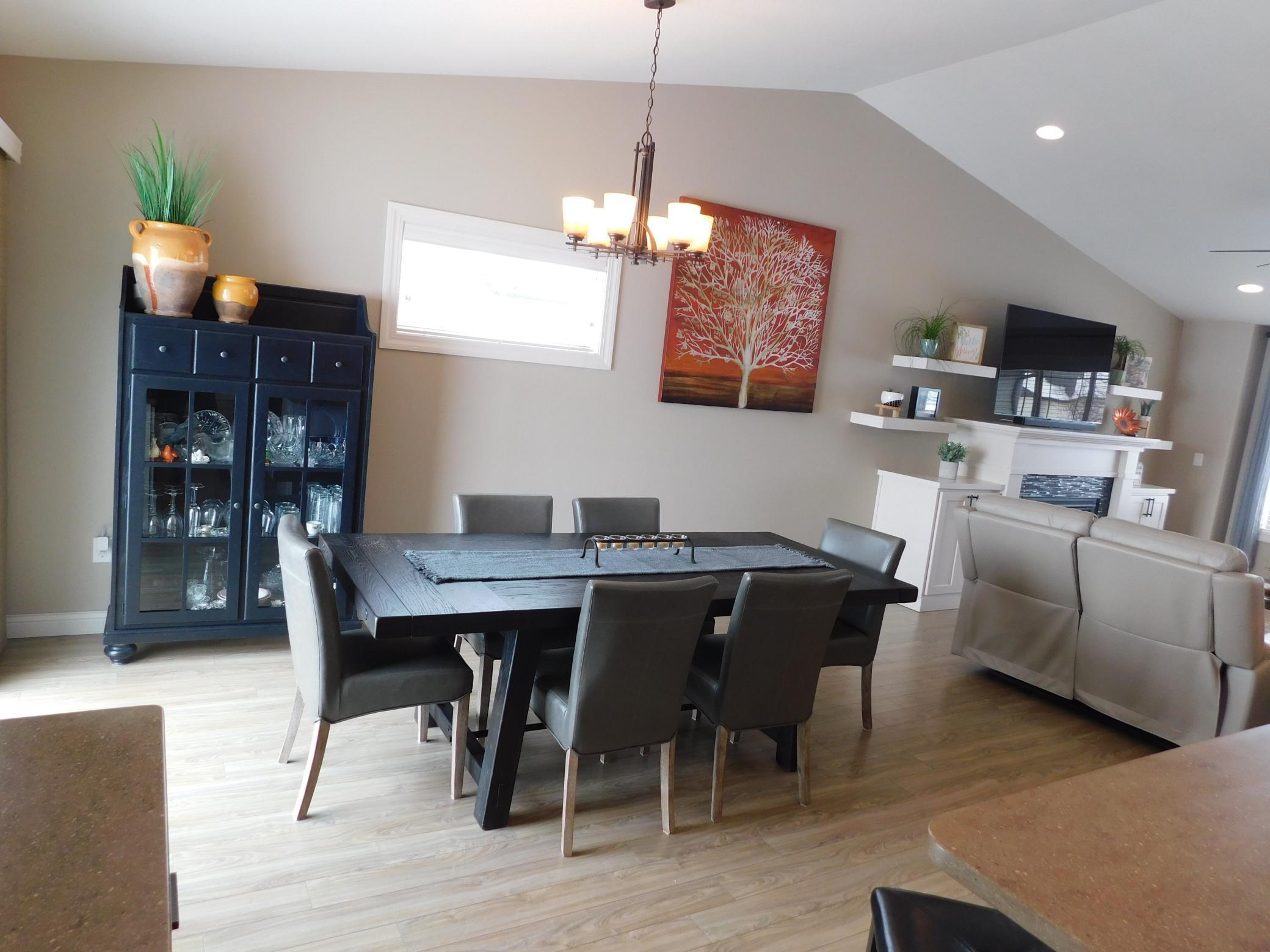 729 48th Avenue W, West Fargo, ND, 58078