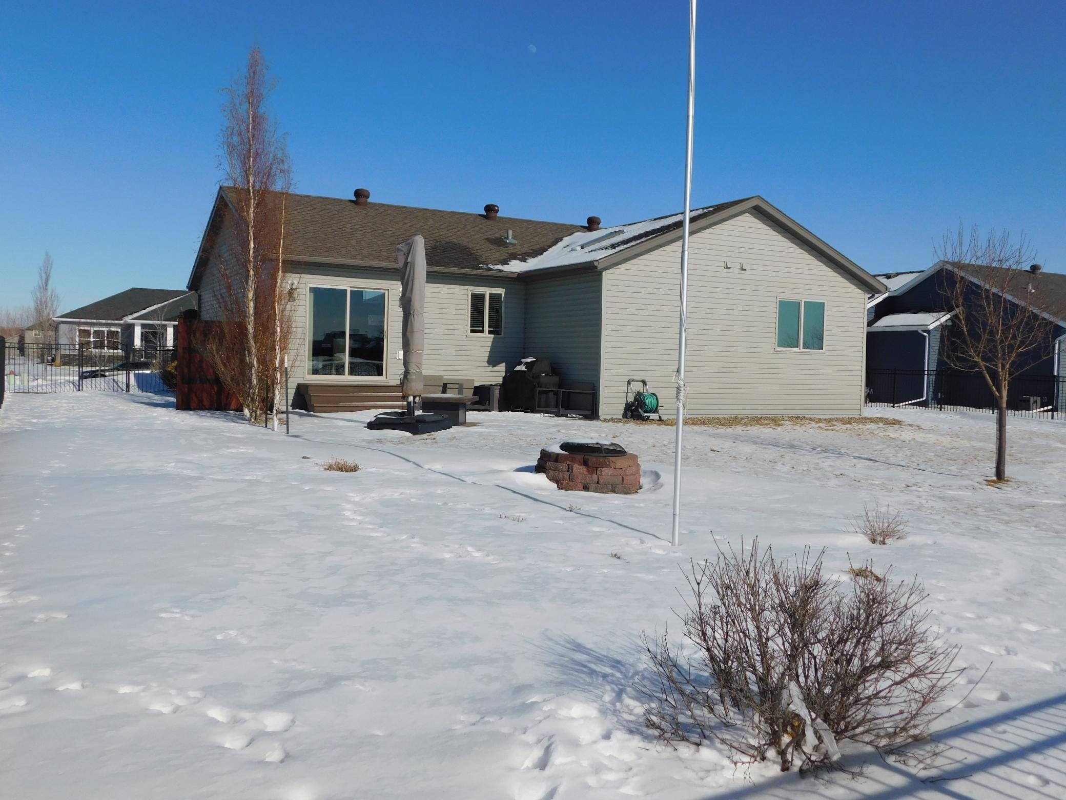 729 48th Avenue W, West Fargo, ND, 58078