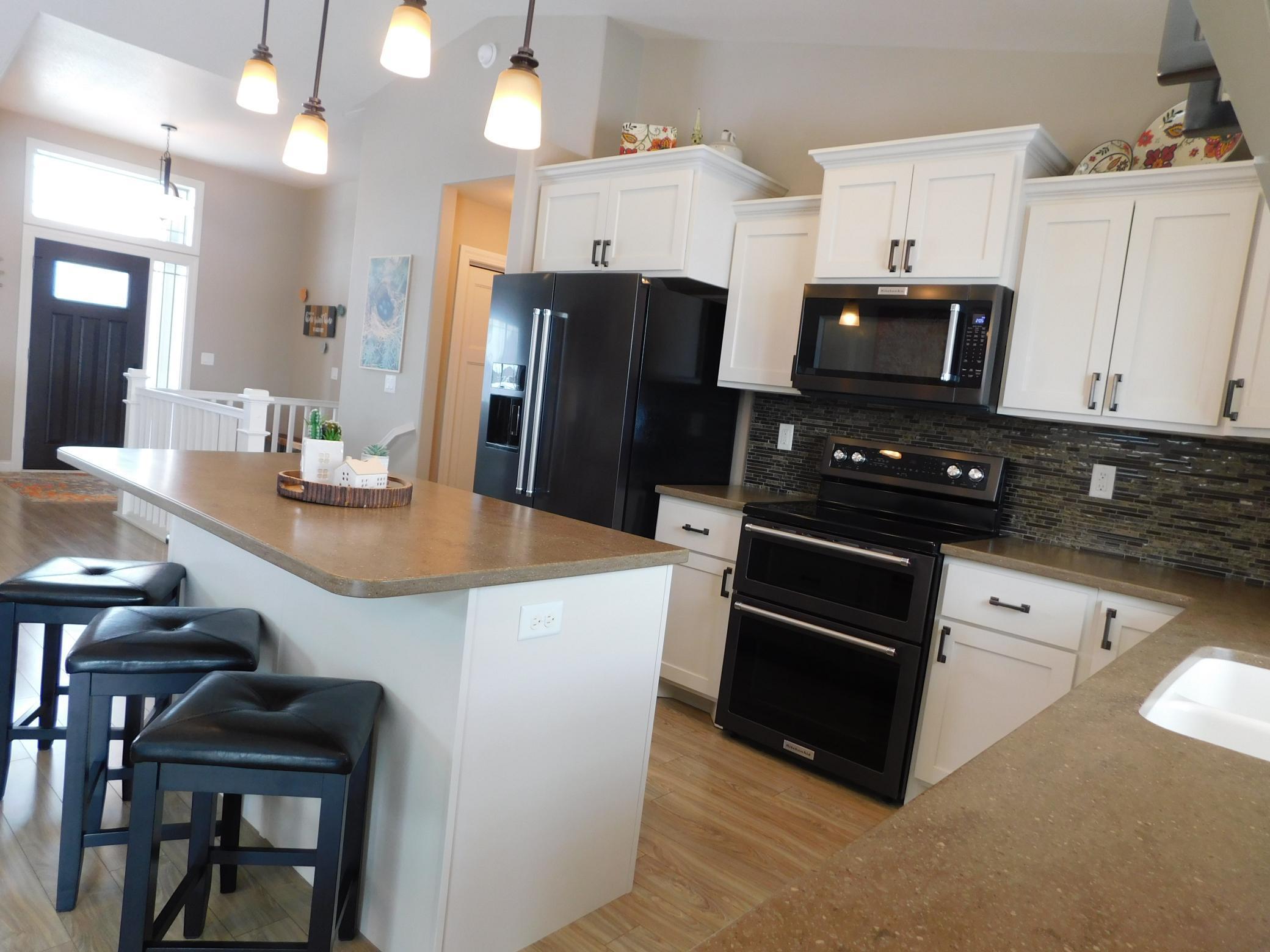 729 48th Avenue W, West Fargo, ND, 58078