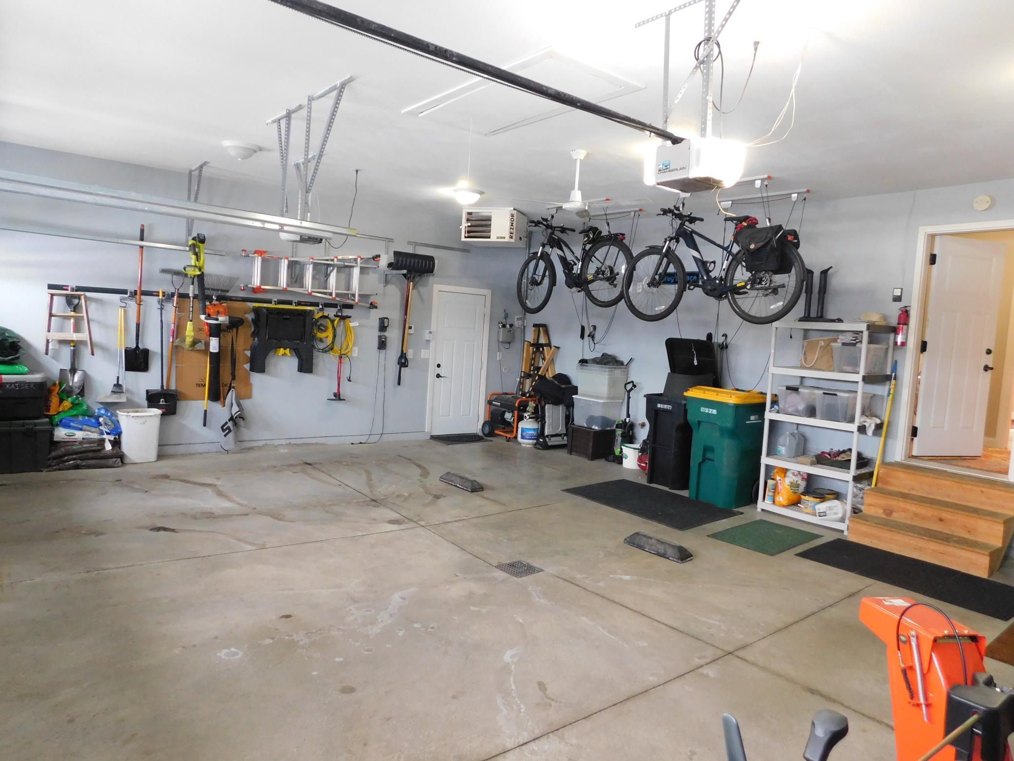 729 48th Avenue W, West Fargo, ND, 58078