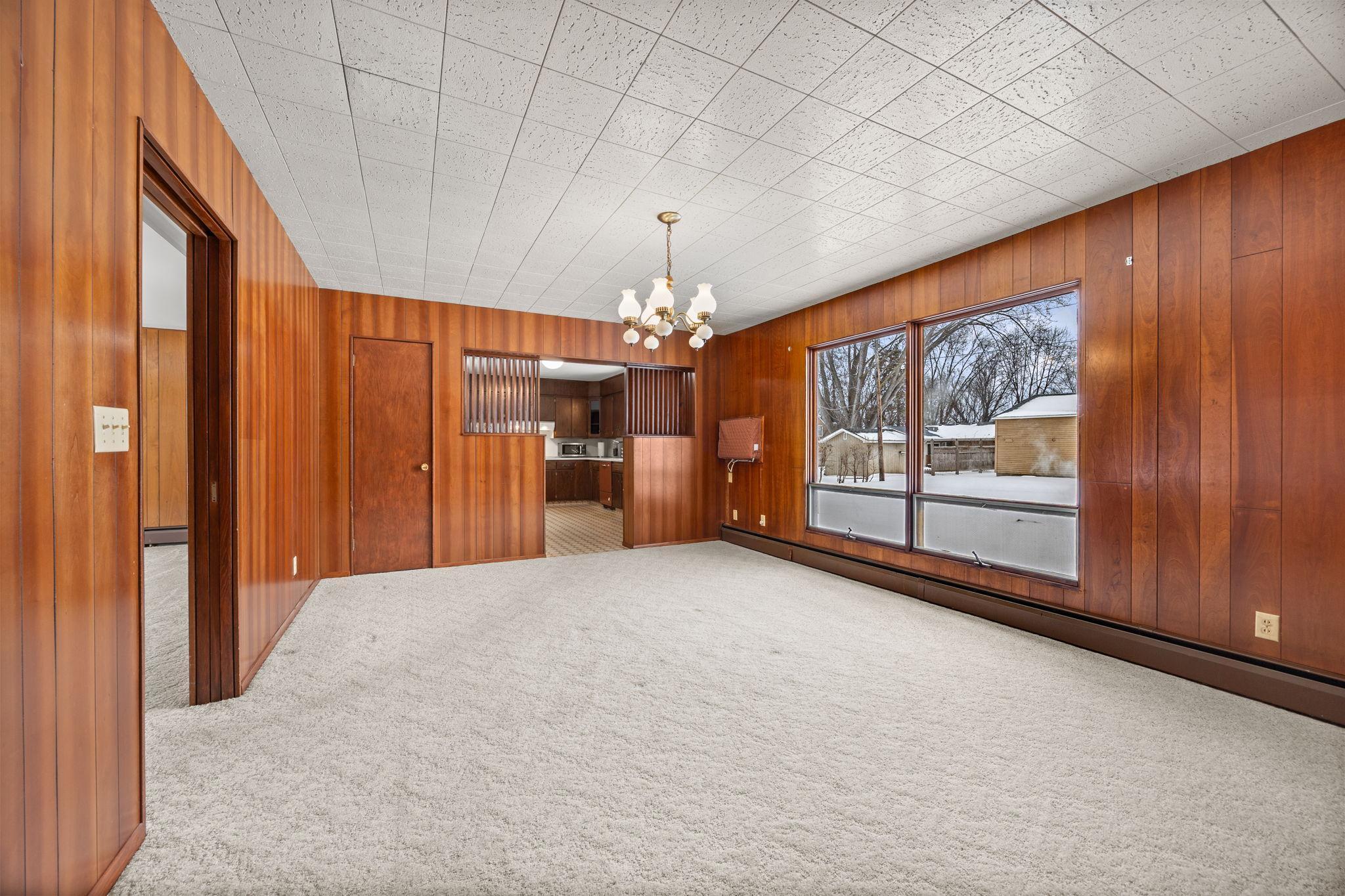 111 George Avenue E, Winsted, MN, 55395