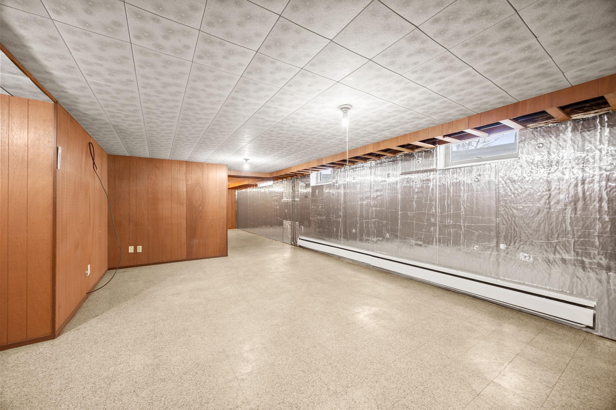 111 George Avenue E, Winsted, MN, 55395