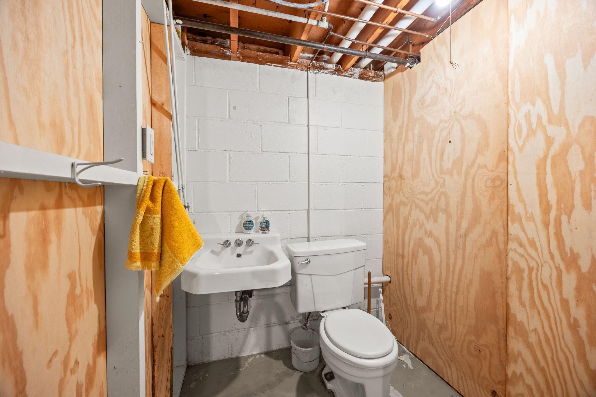 111 George Avenue E, Winsted, MN, 55395