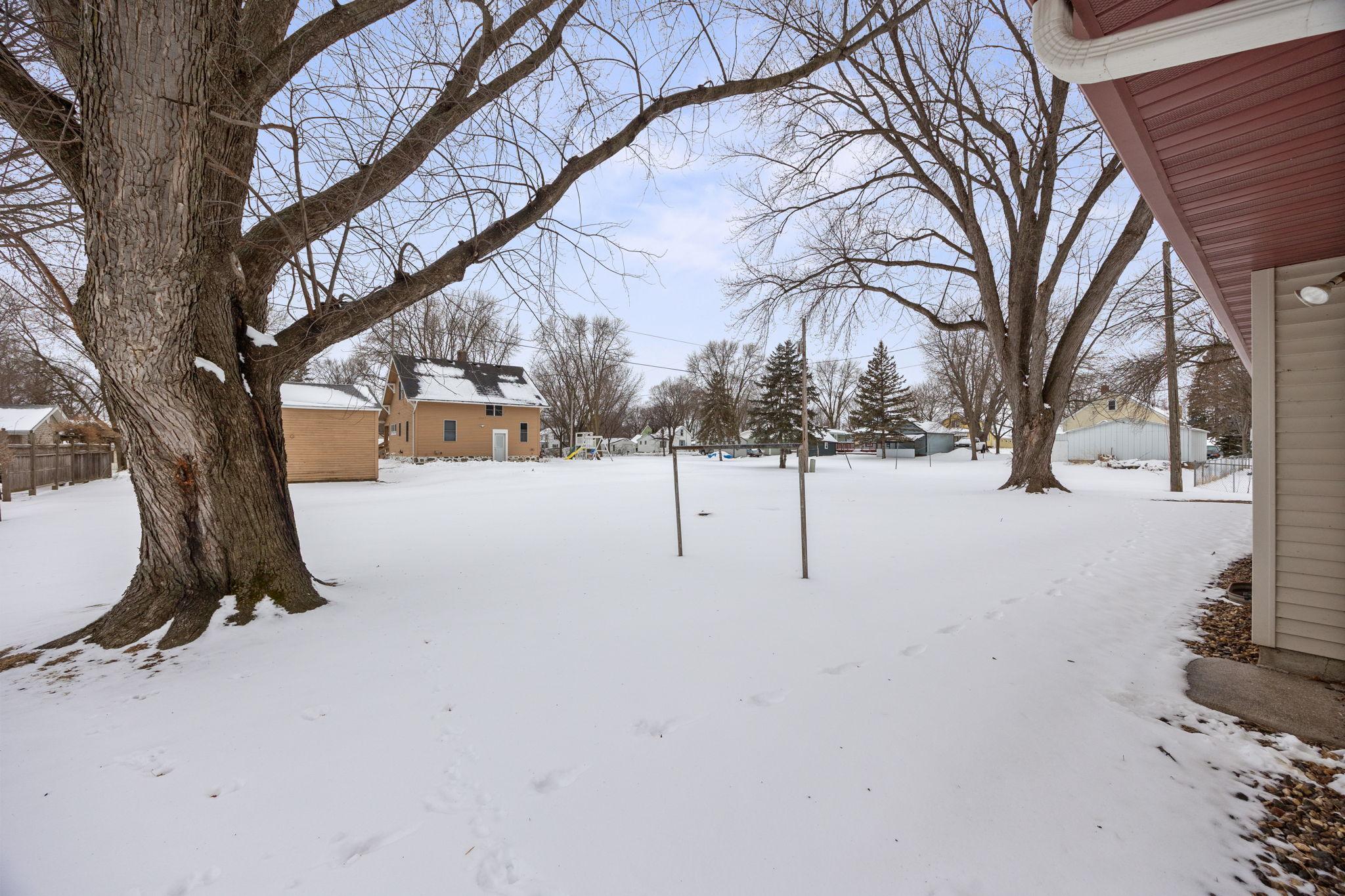 111 George Avenue E, Winsted, MN, 55395