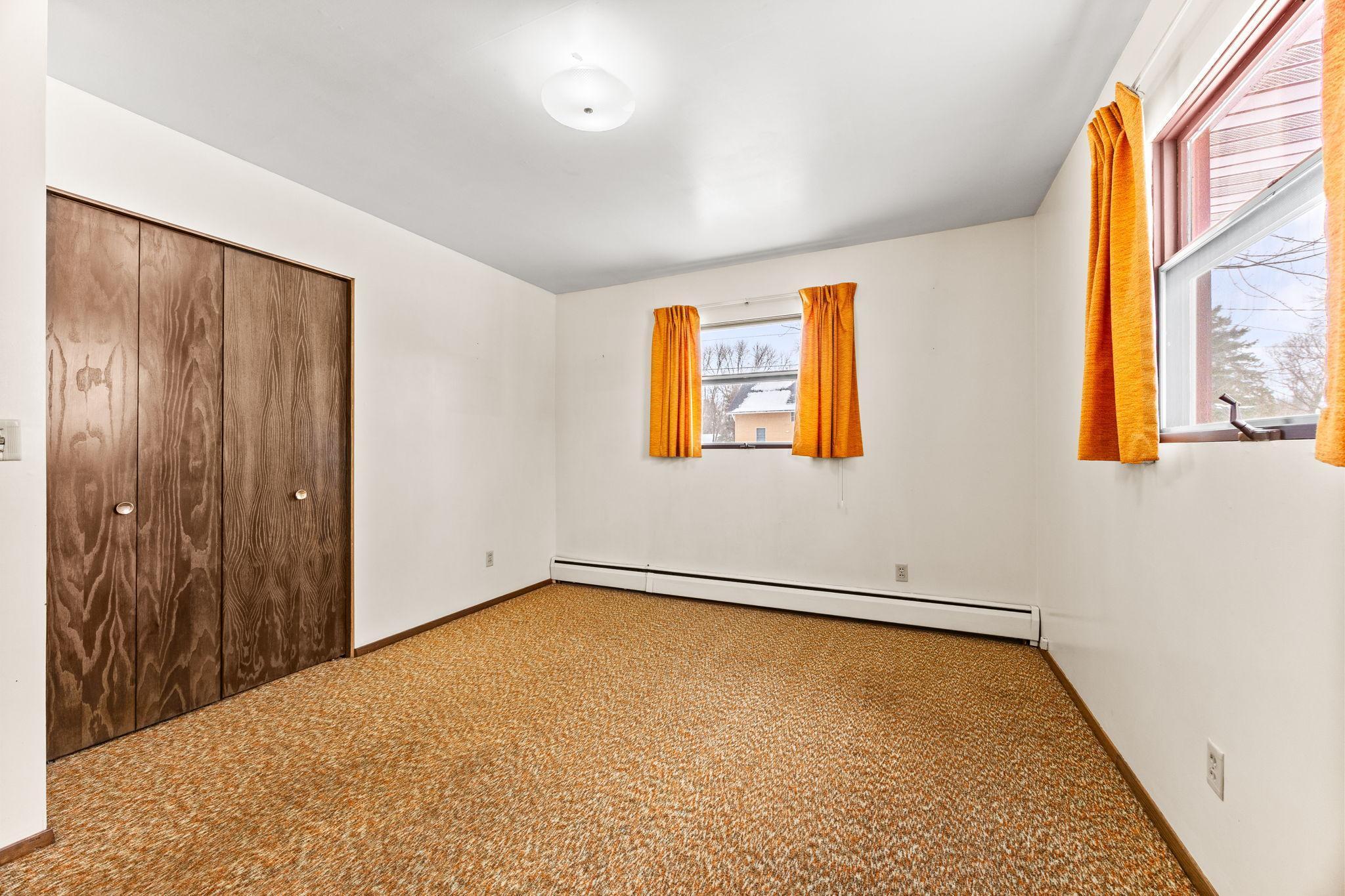 111 George Avenue E, Winsted, MN, 55395