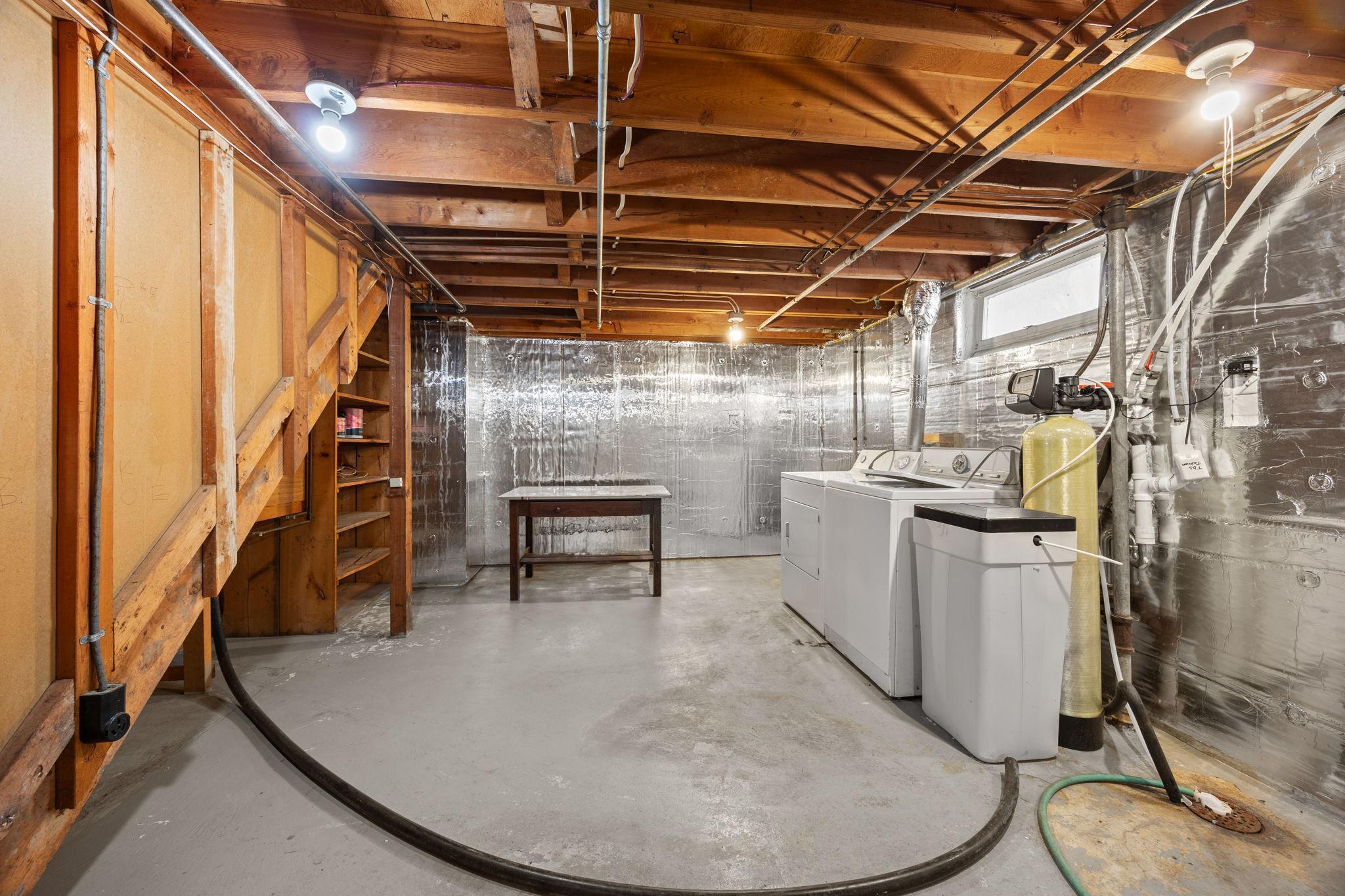 111 George Avenue E, Winsted, MN, 55395