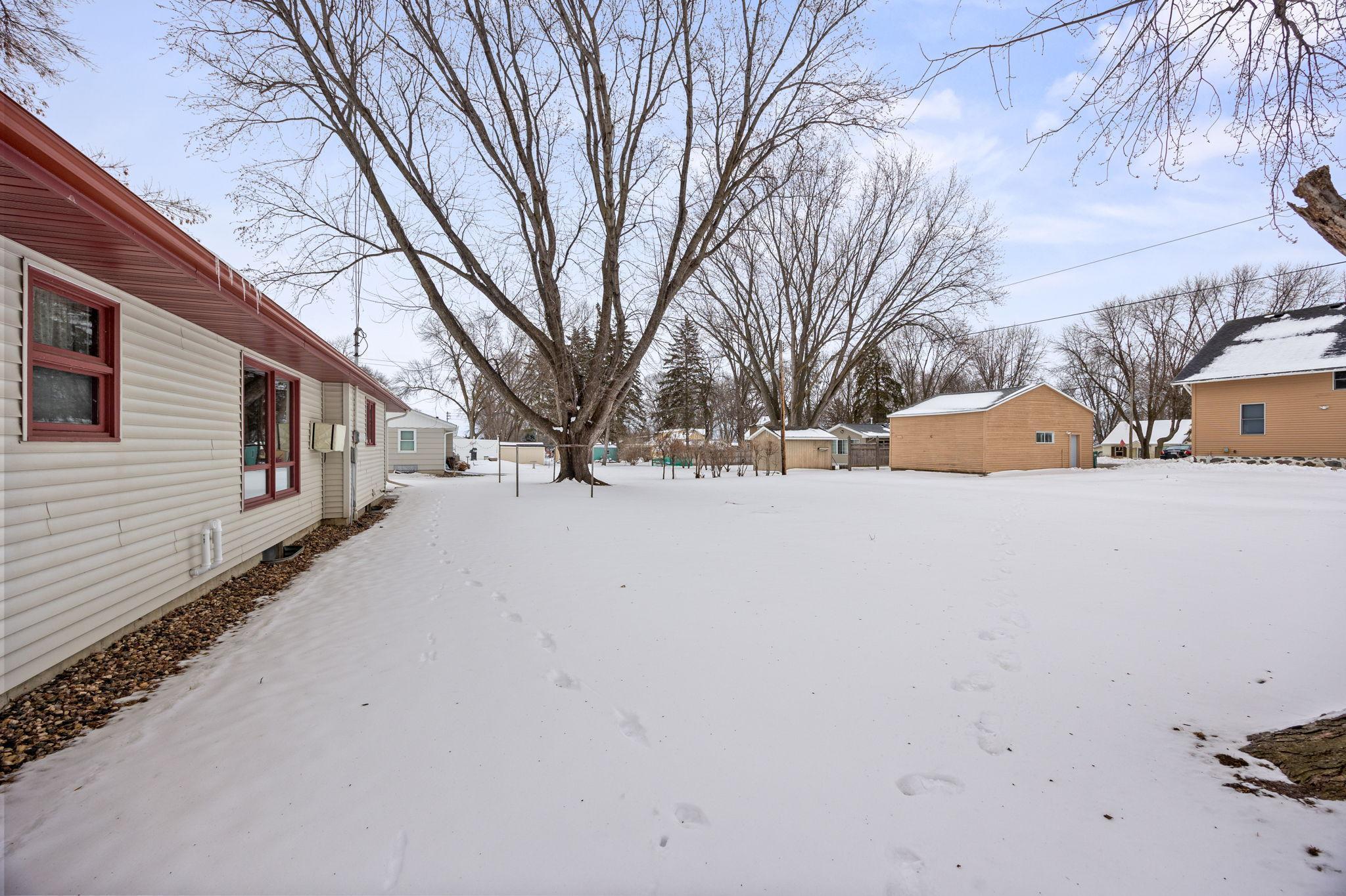 111 George Avenue E, Winsted, MN, 55395