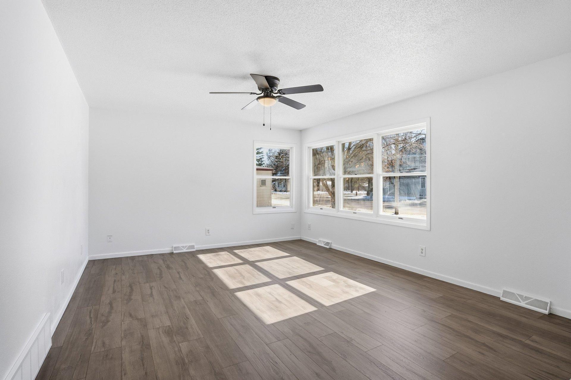 16 14th Street NW, Faribault, MN, 55021