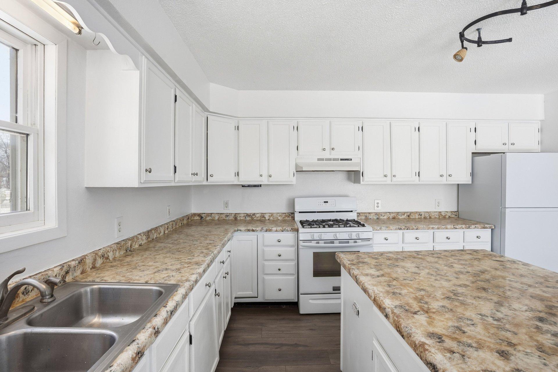 16 14th Street NW, Faribault, MN, 55021