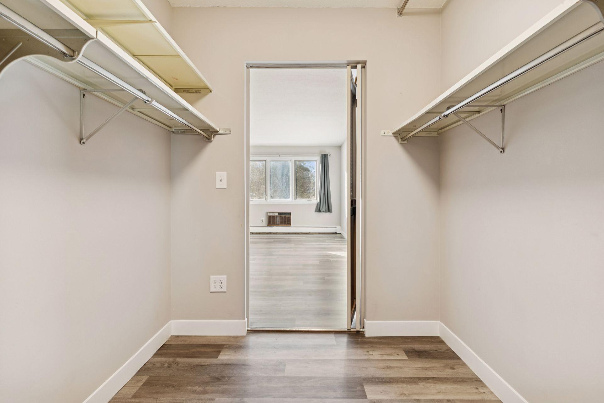 4380 Brookside Court UNIT&nbsp;119, Edina, MN, 55436