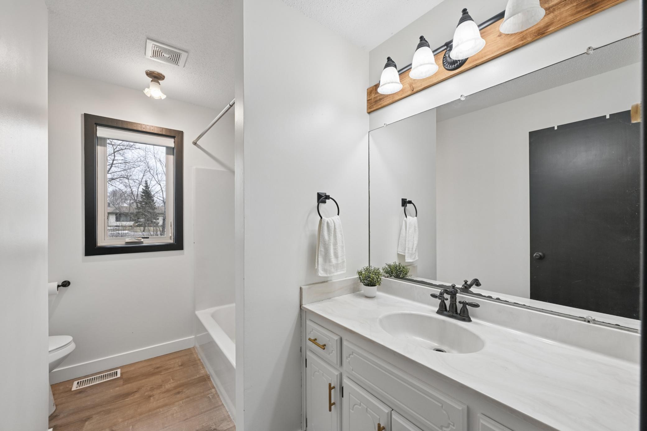 8633 Darlington Avenue NE, Monticello, MN, 55362