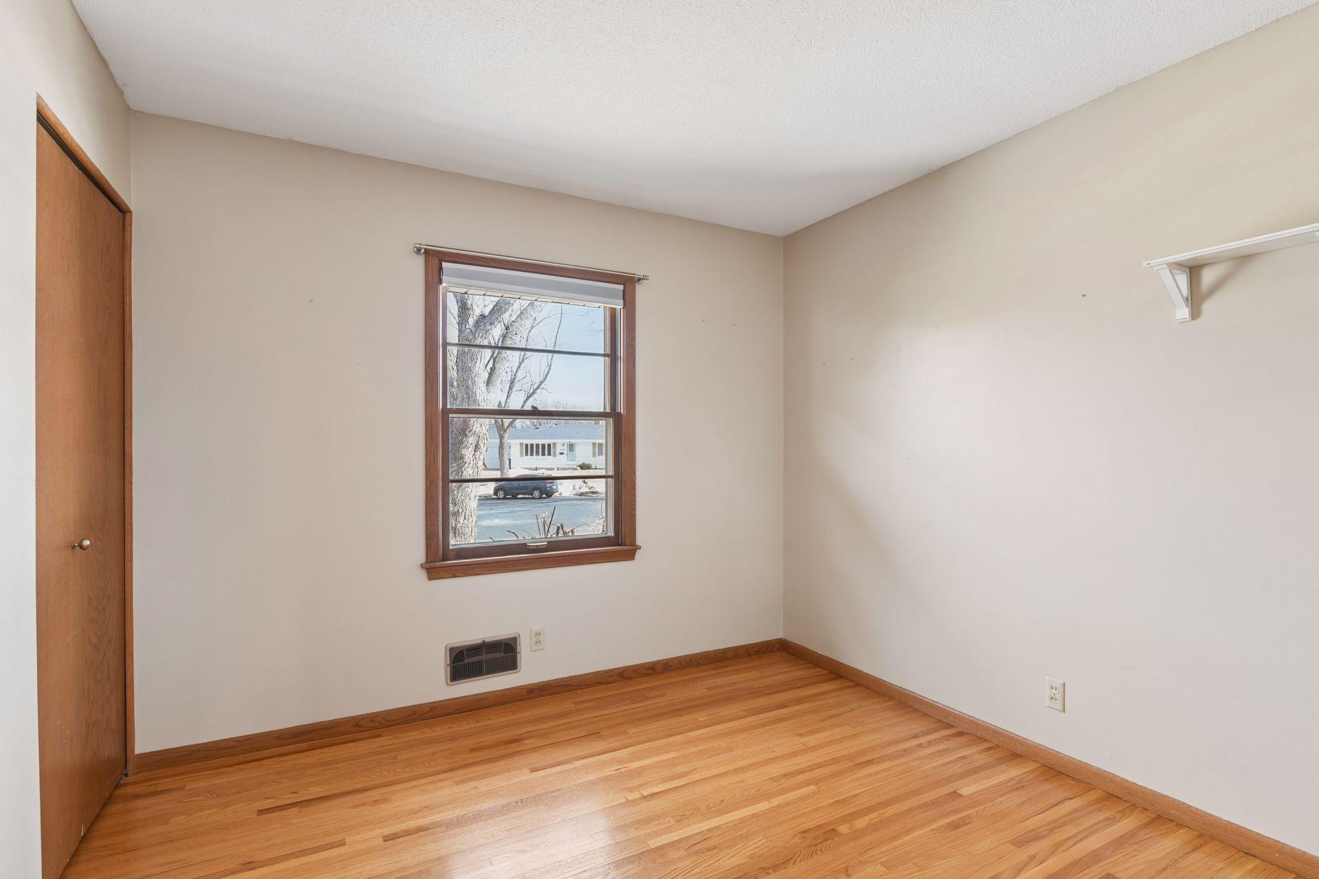 8449 Morris Circle, Bloomington, MN, 55437