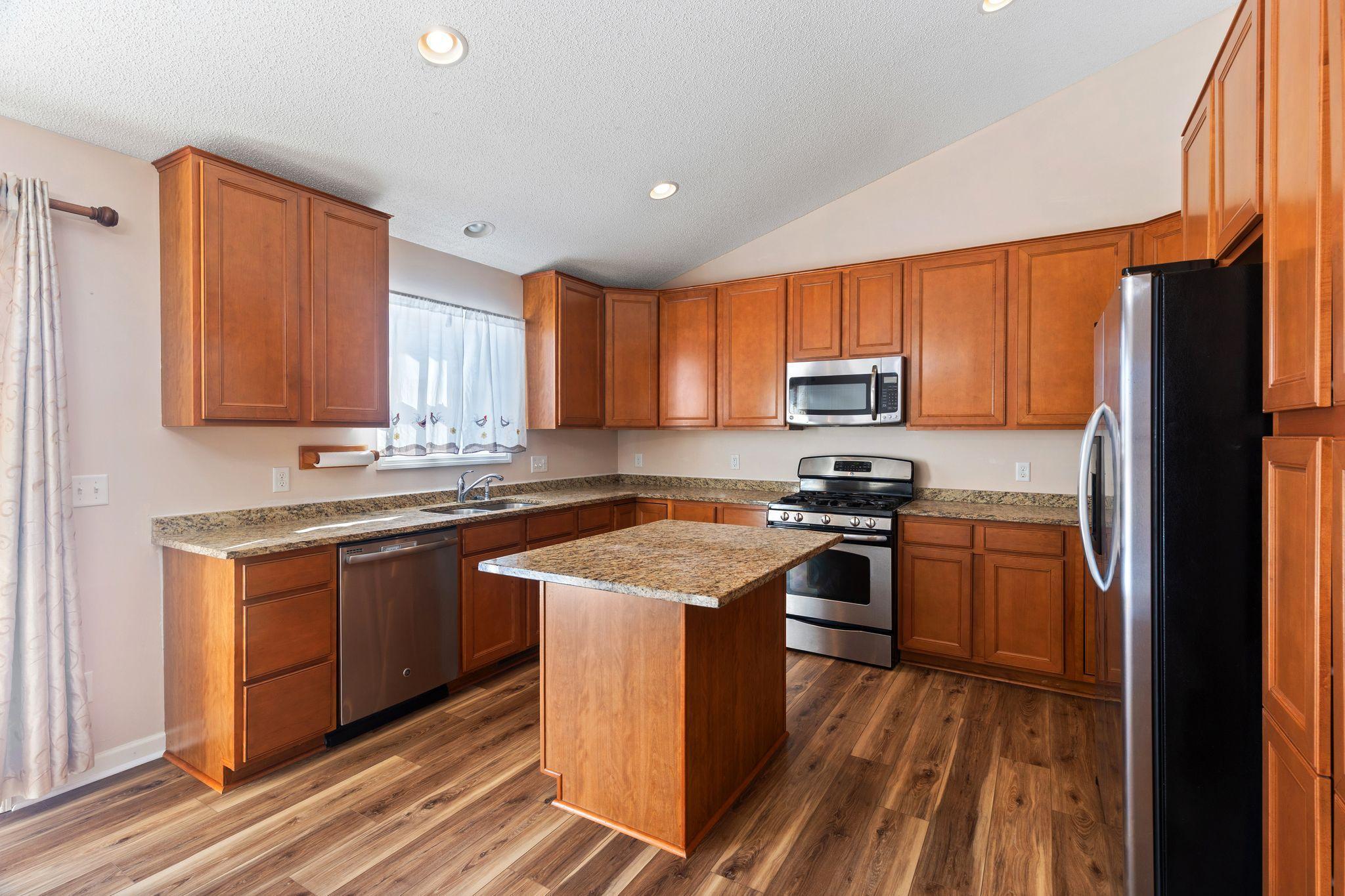 12719 Huntington Avenue S, Savage, MN, 55378