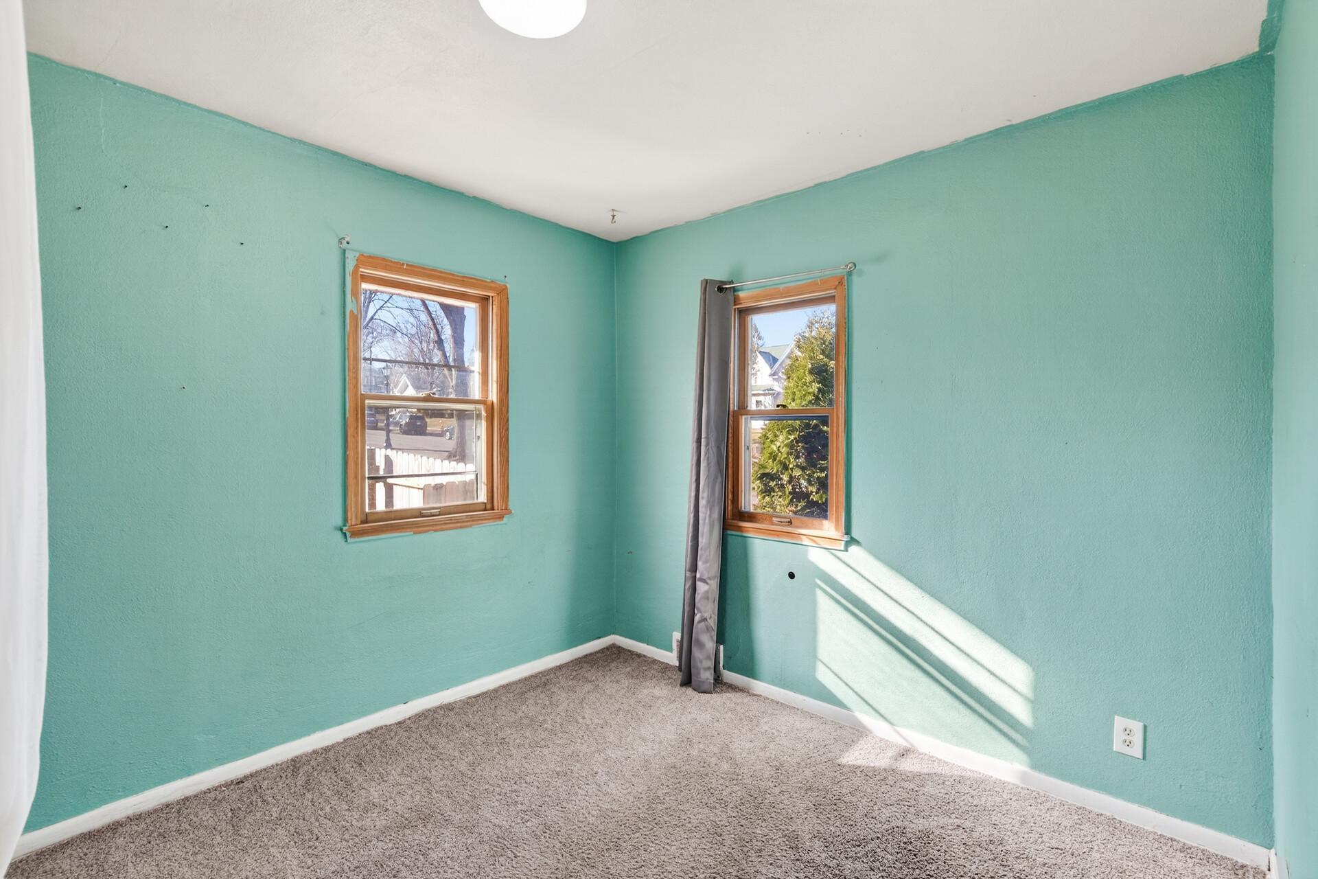 1102 Jenks Avenue, Saint Paul, MN, 55106