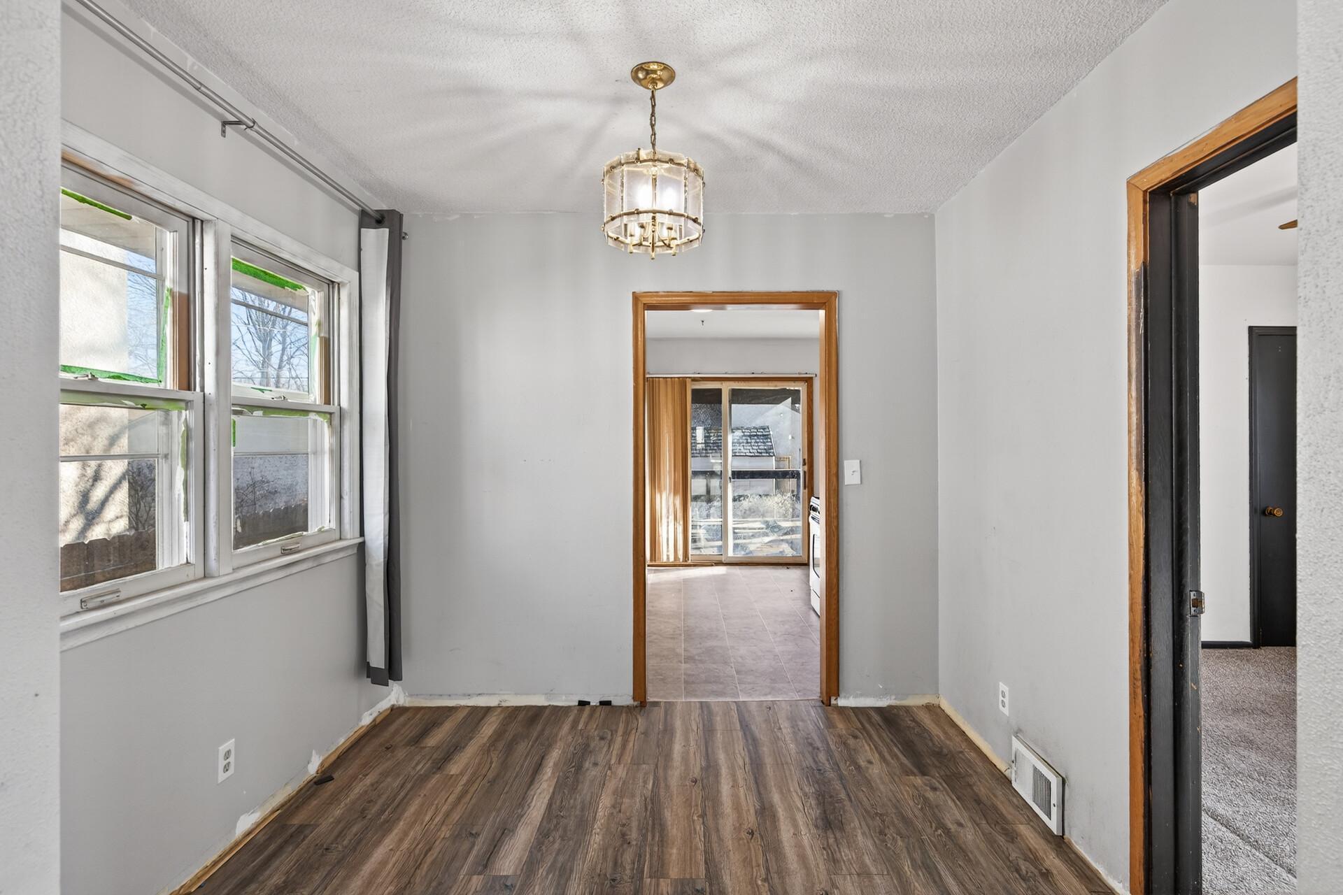 1102 Jenks Avenue, Saint Paul, MN, 55106