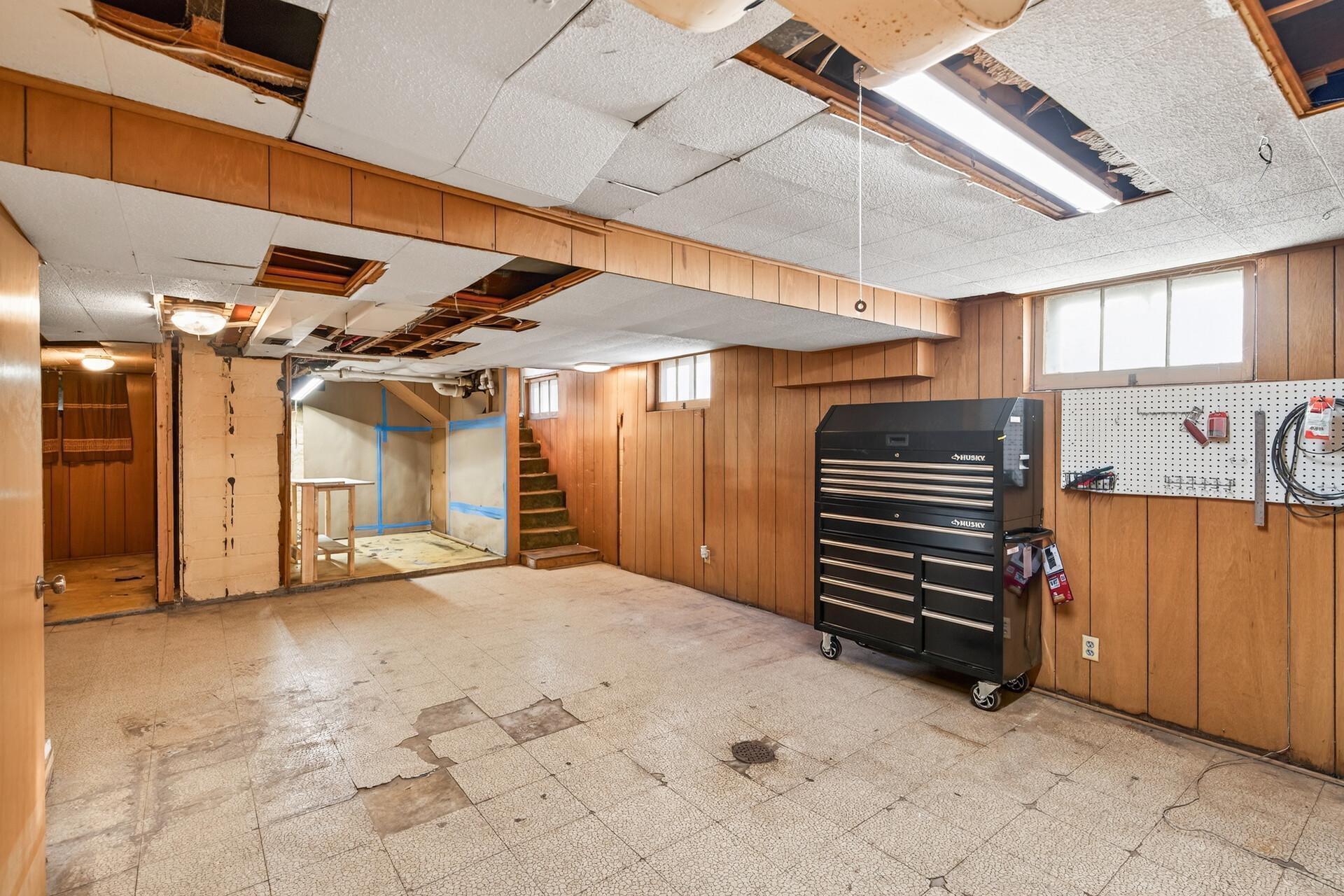 1102 Jenks Avenue, Saint Paul, MN, 55106