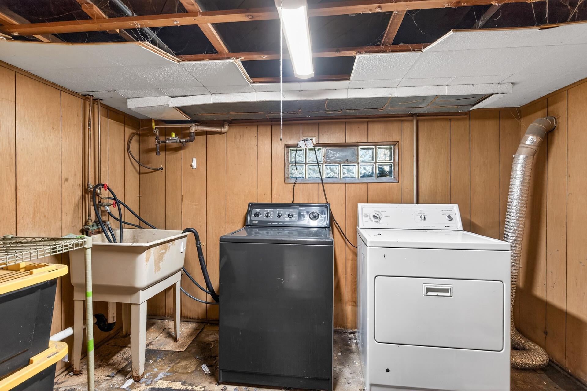 1102 Jenks Avenue, Saint Paul, MN, 55106