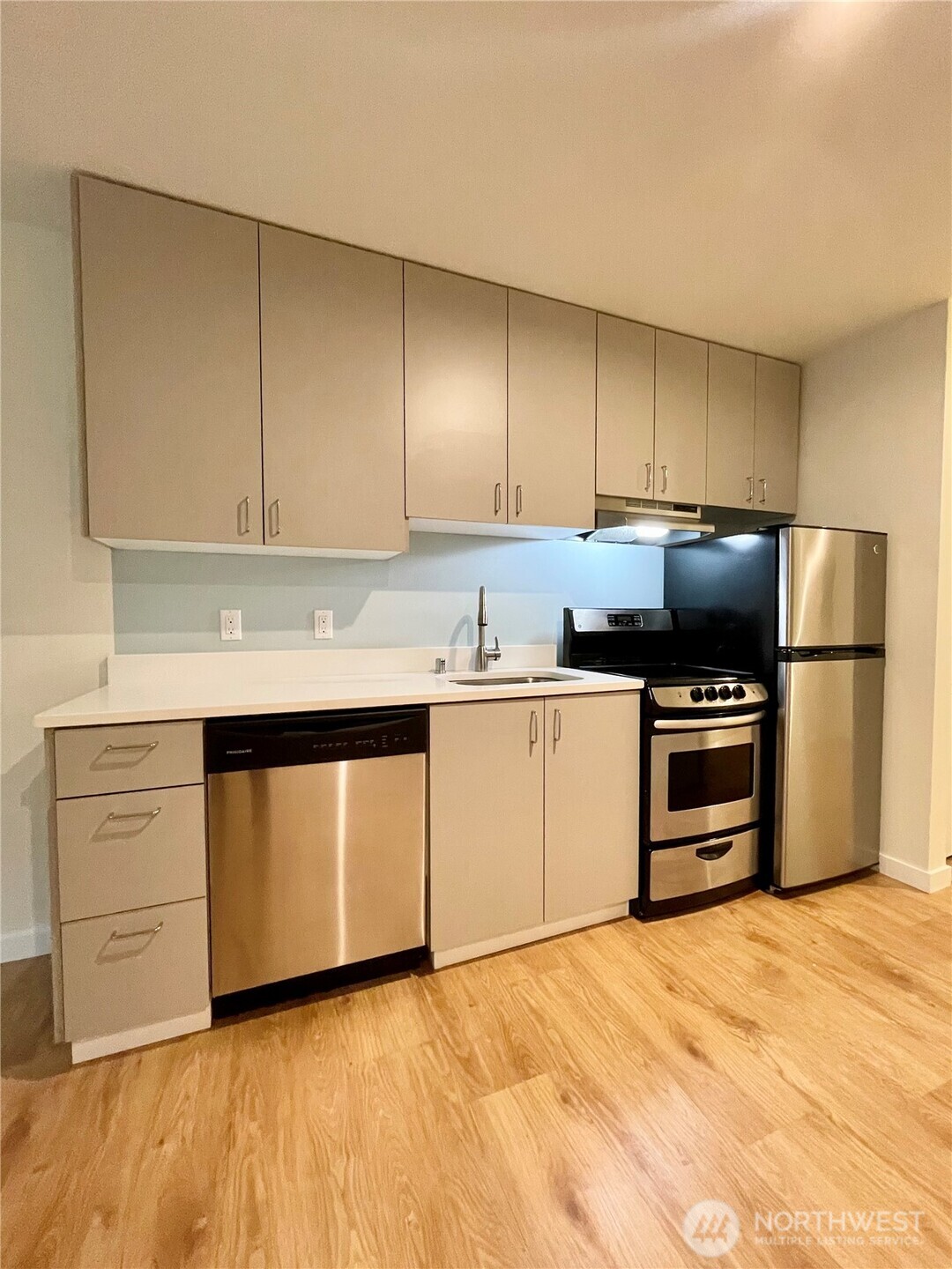 MLS #NWM2447245 image #8