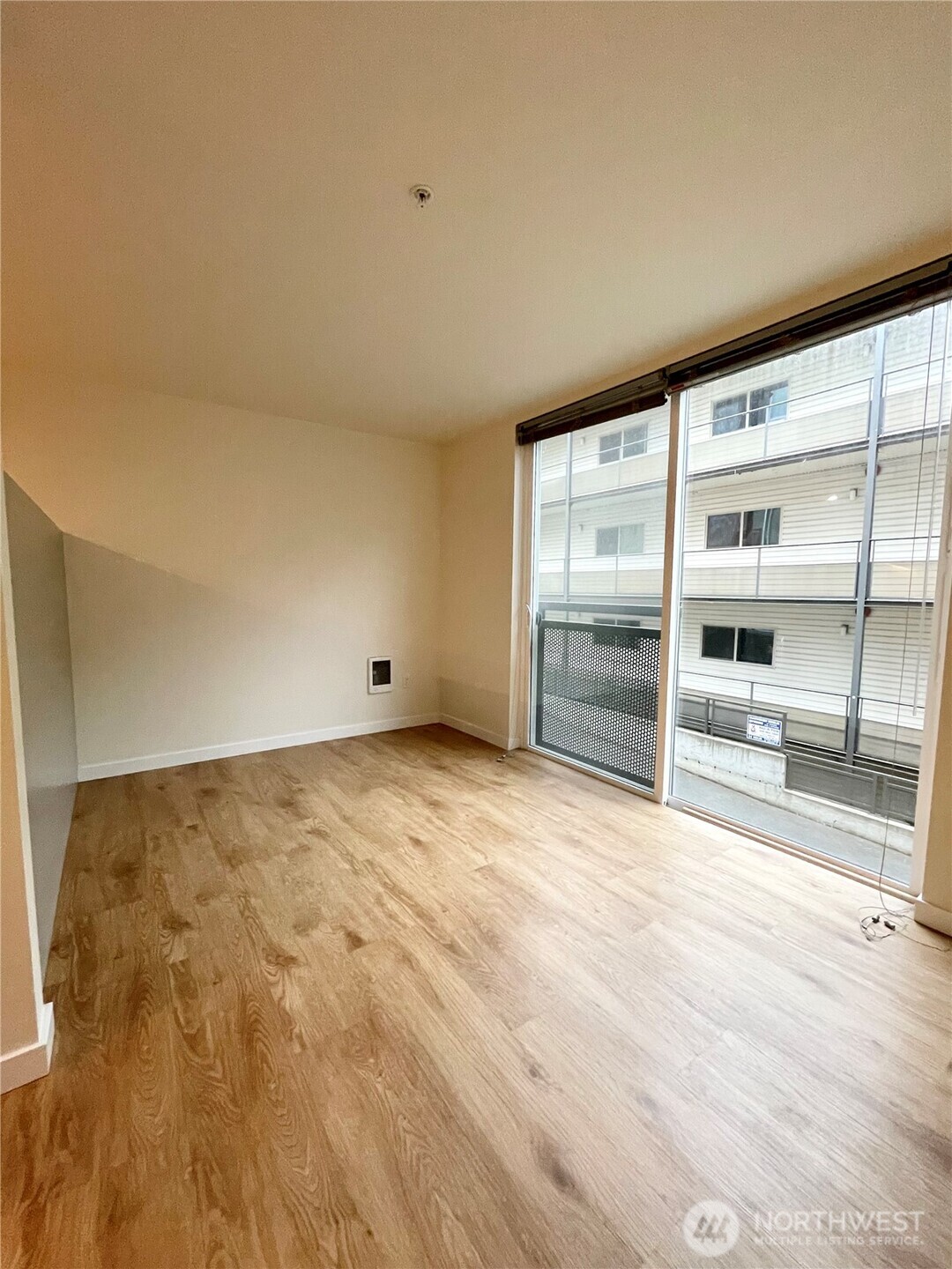 MLS #NWM2447245 image #10