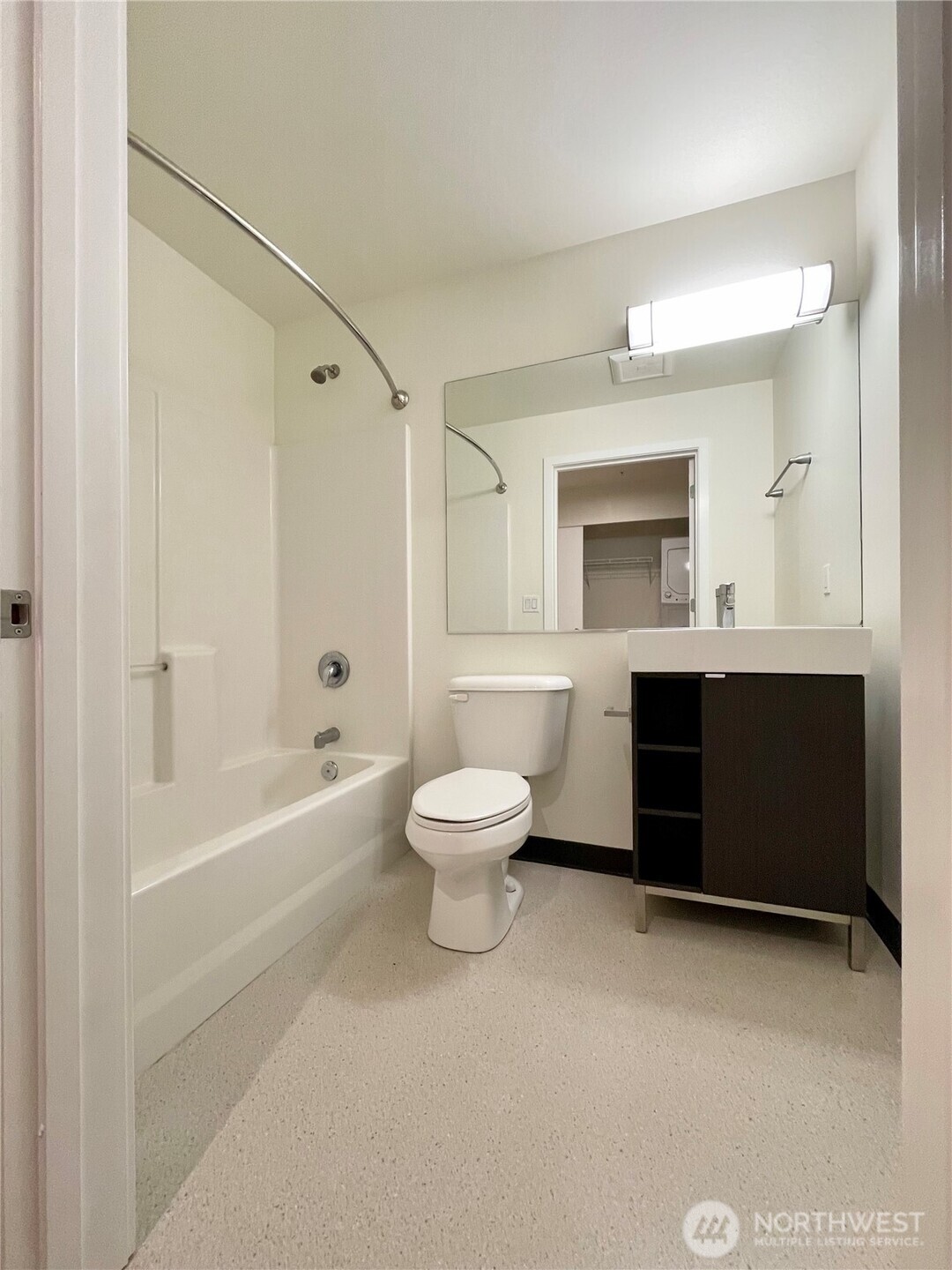 MLS #NWM2447245 image #6