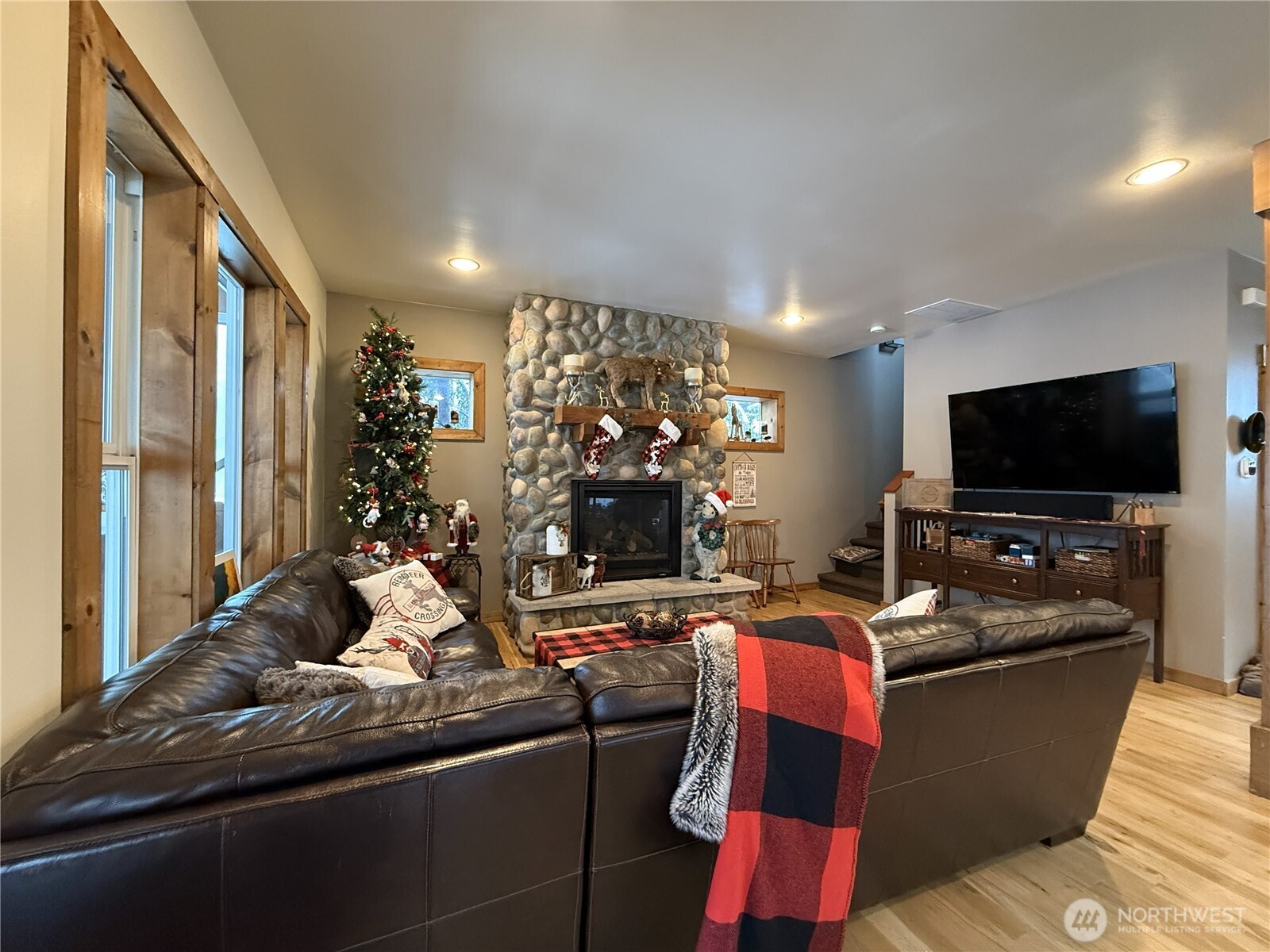 MLS #NWM2461672 image #6