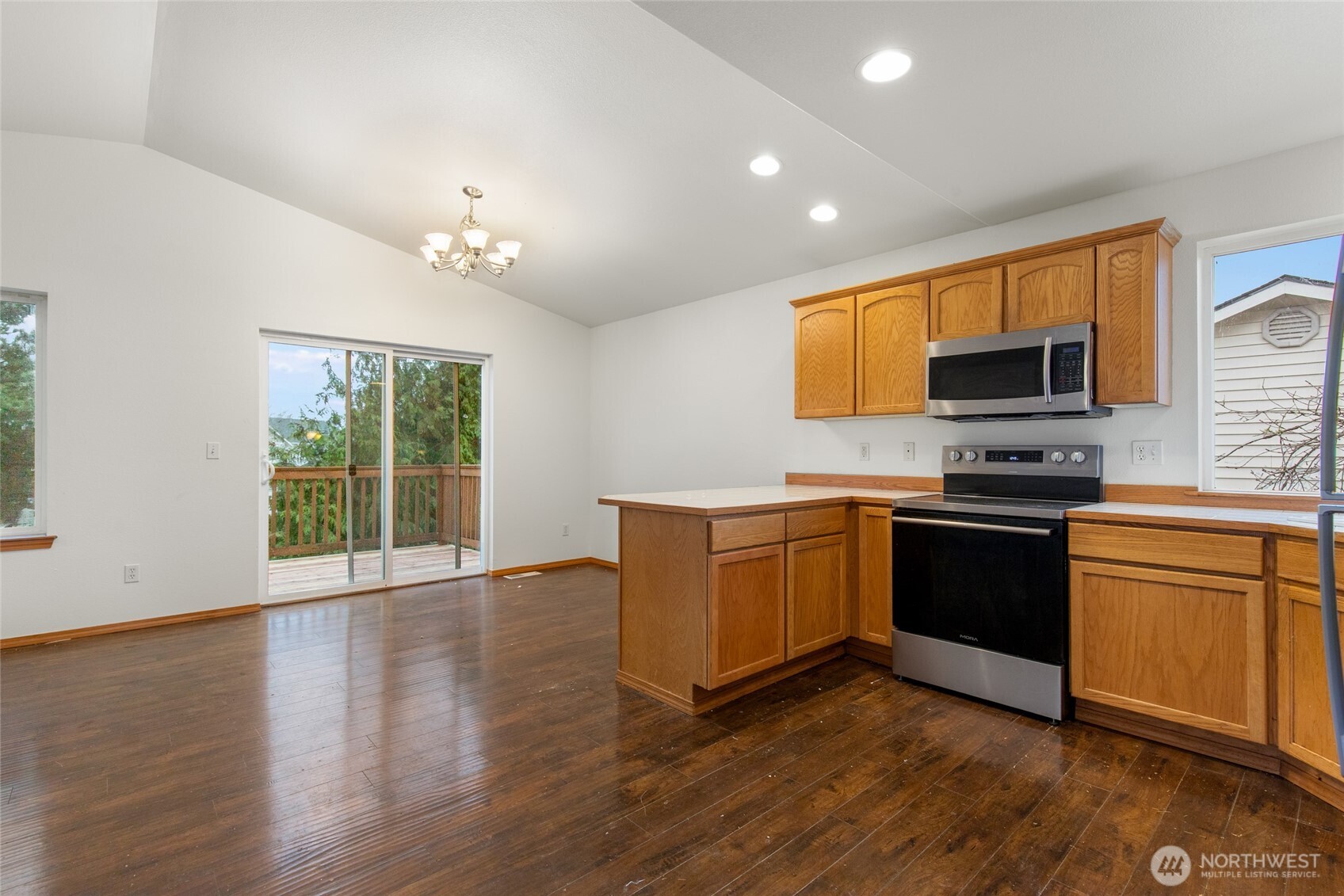 MLS #NWM2463603 image #4