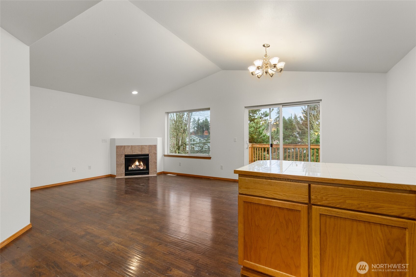 MLS #NWM2463603 image #9