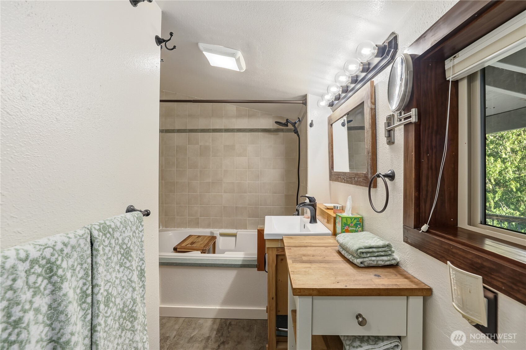 MLS #NWM2467625 image #8