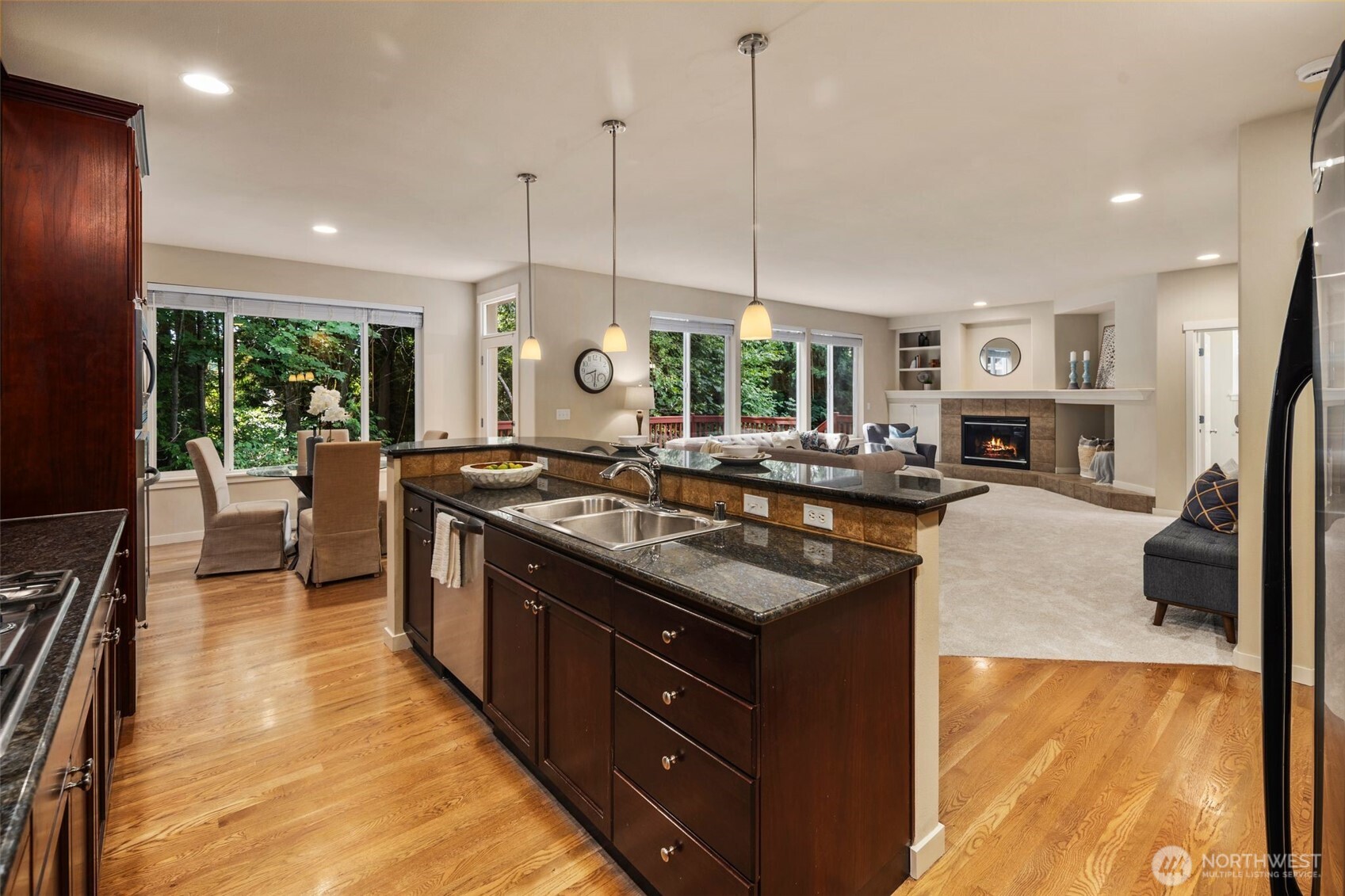 MLS #NWM2468087 image #9