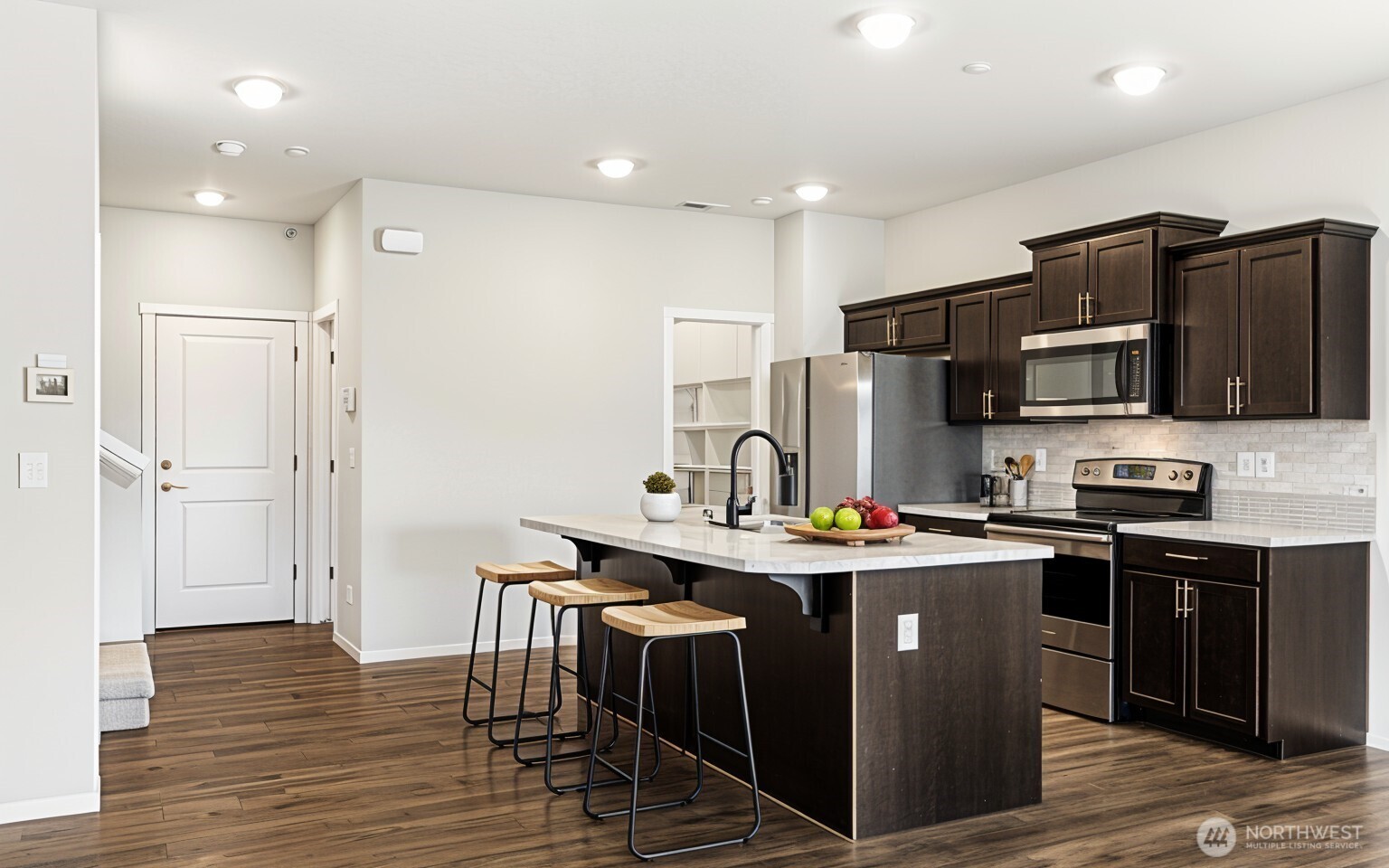 MLS #NWM2468409 image #3