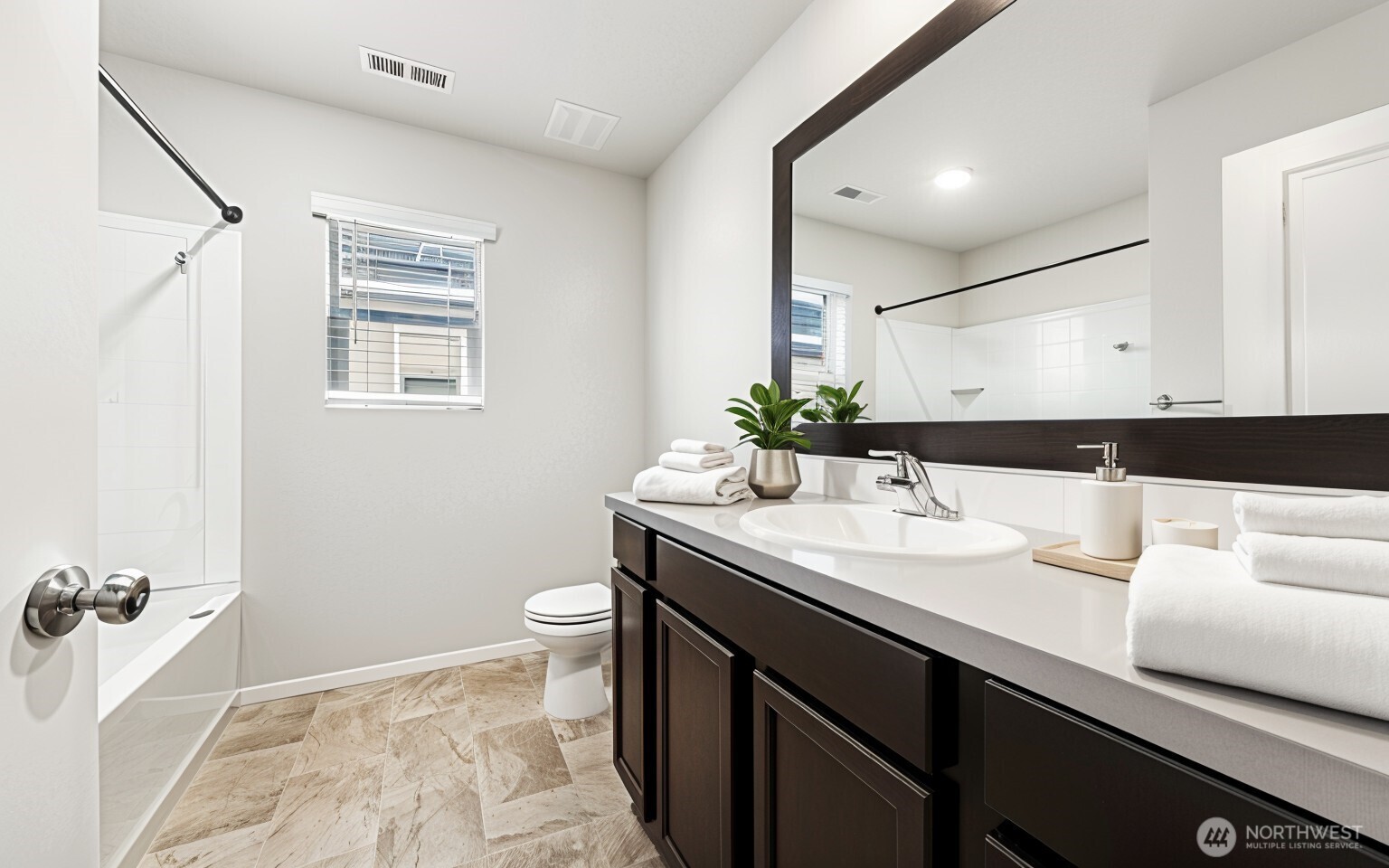 MLS #NWM2468409 image #11