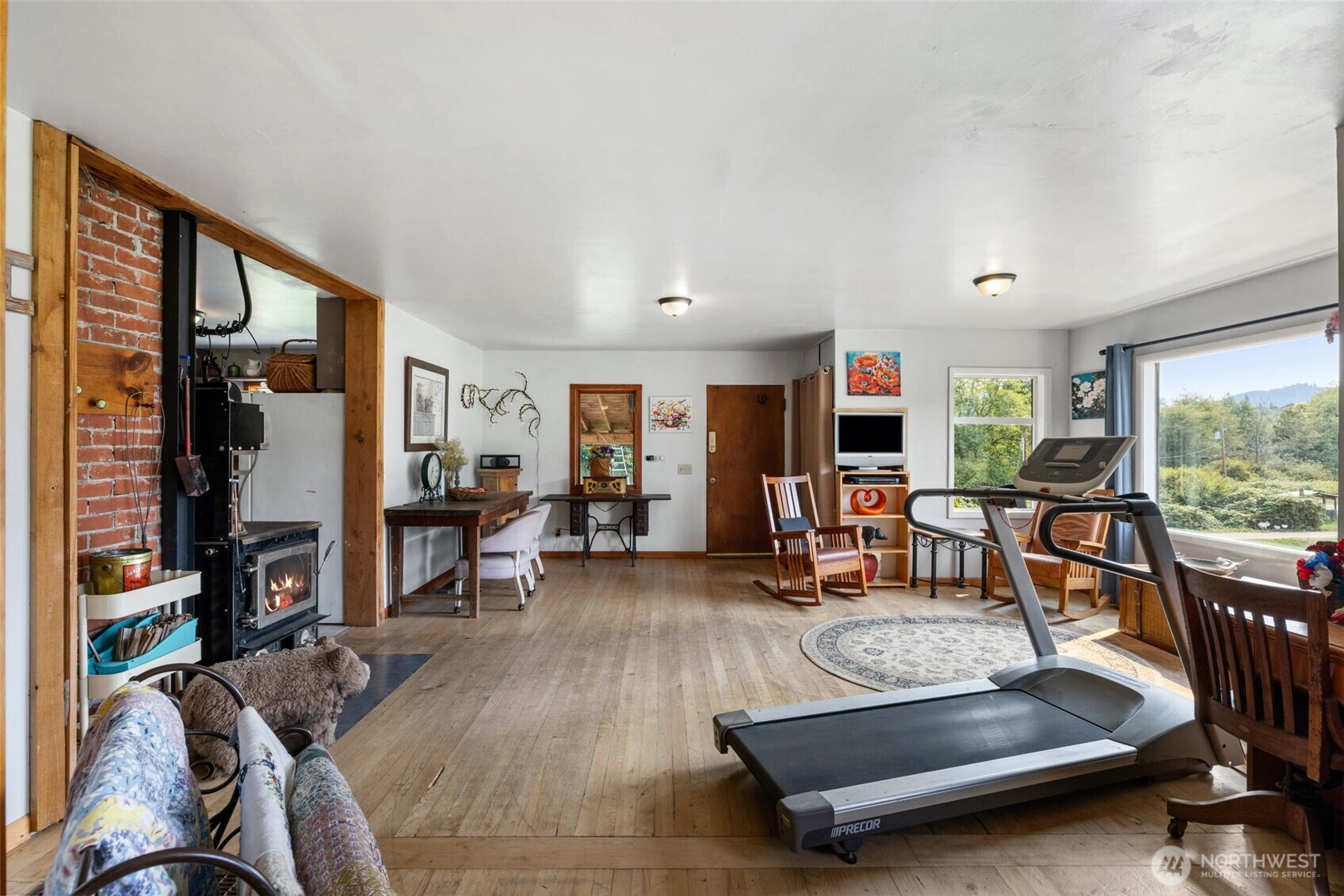 MLS #NWM2468748 image #11