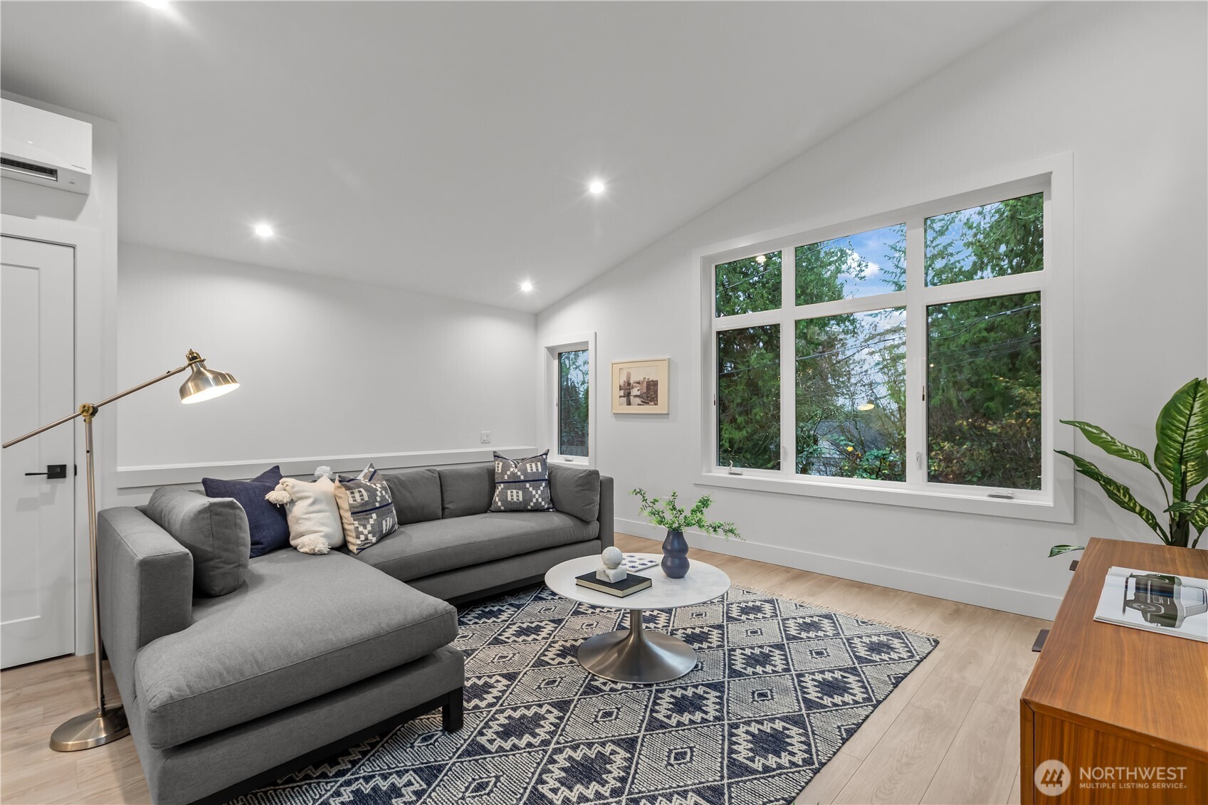 MLS #NWM2468947 image #7