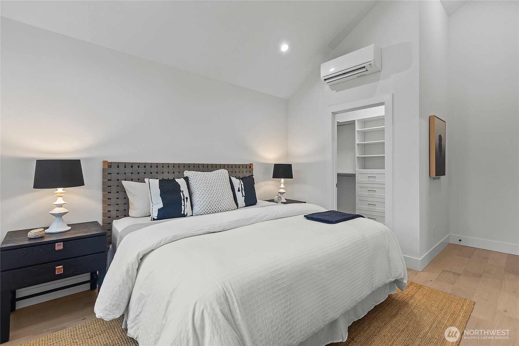 MLS #NWM2468947 image #2