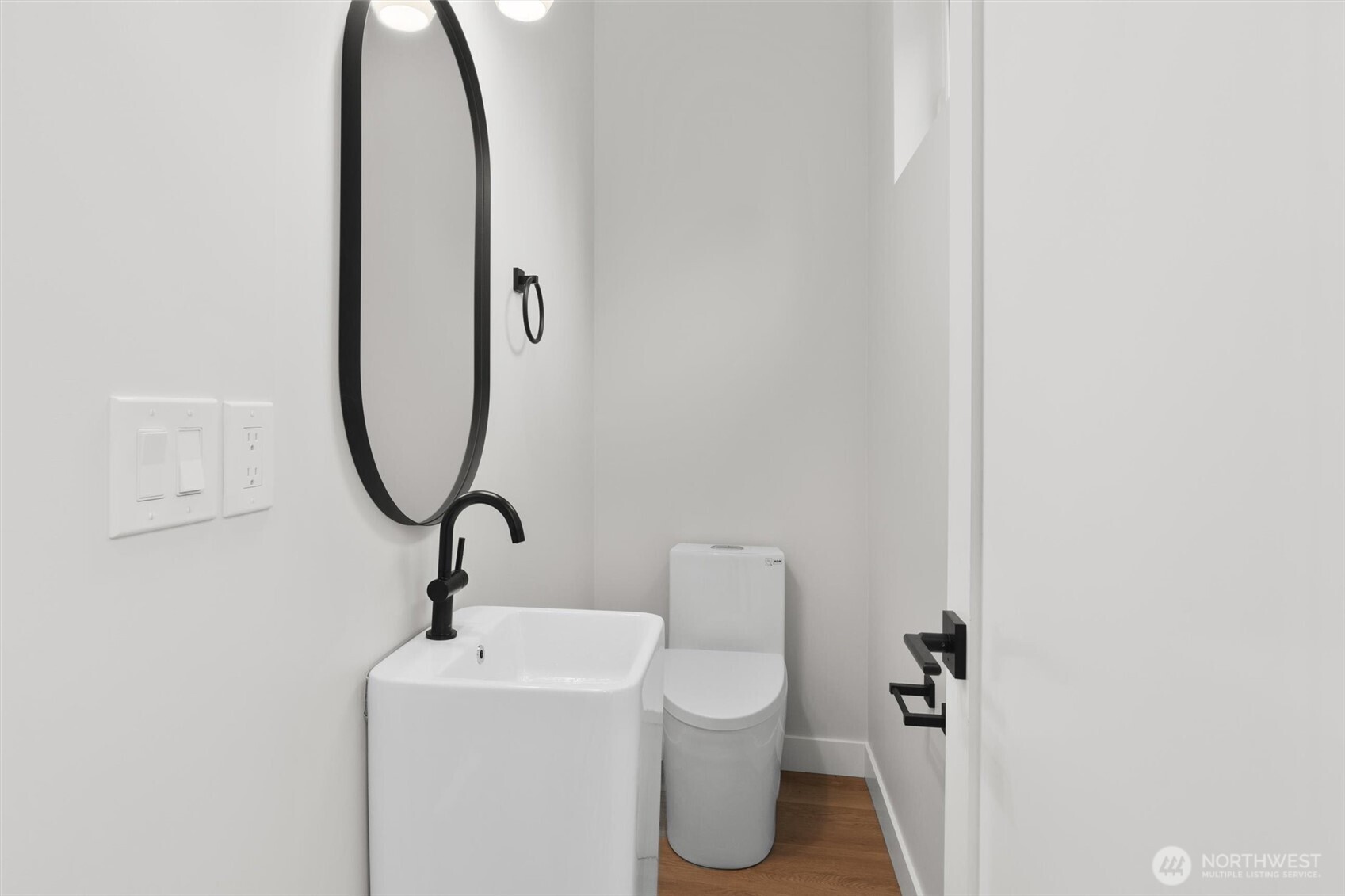 MLS #NWM2468949 image #12