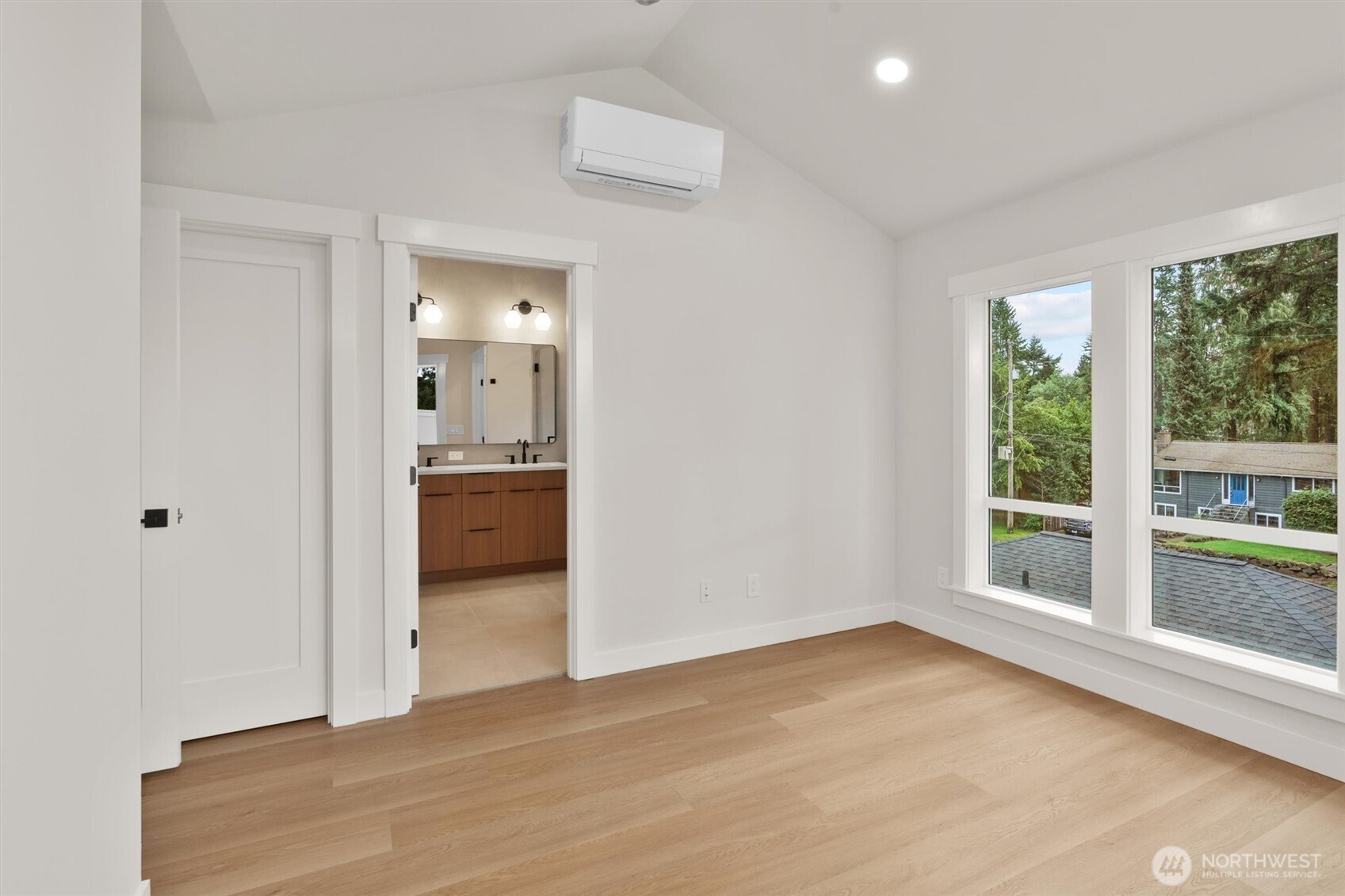 MLS #NWM2468949 image #14