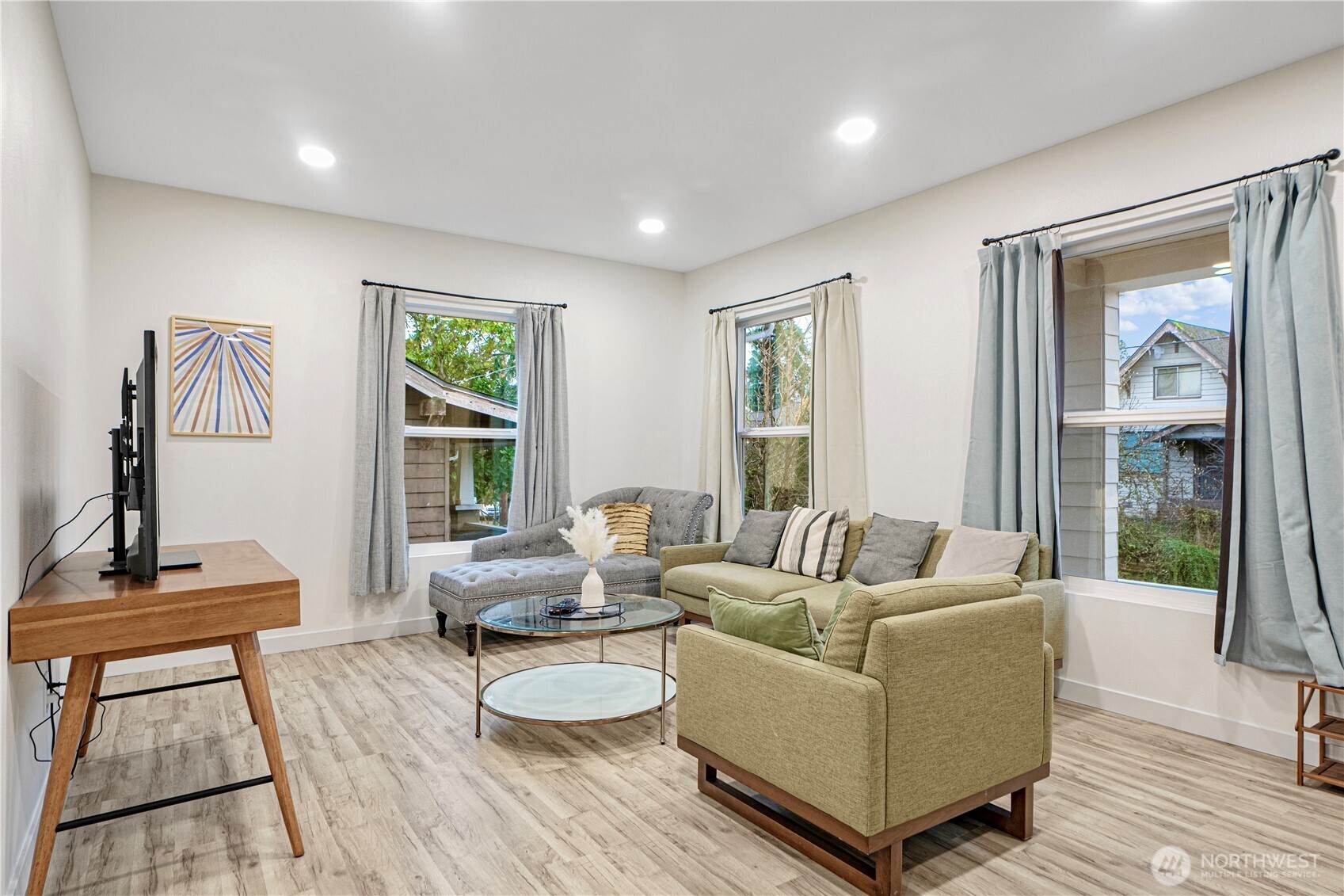 MLS #NWM2468958 image #1