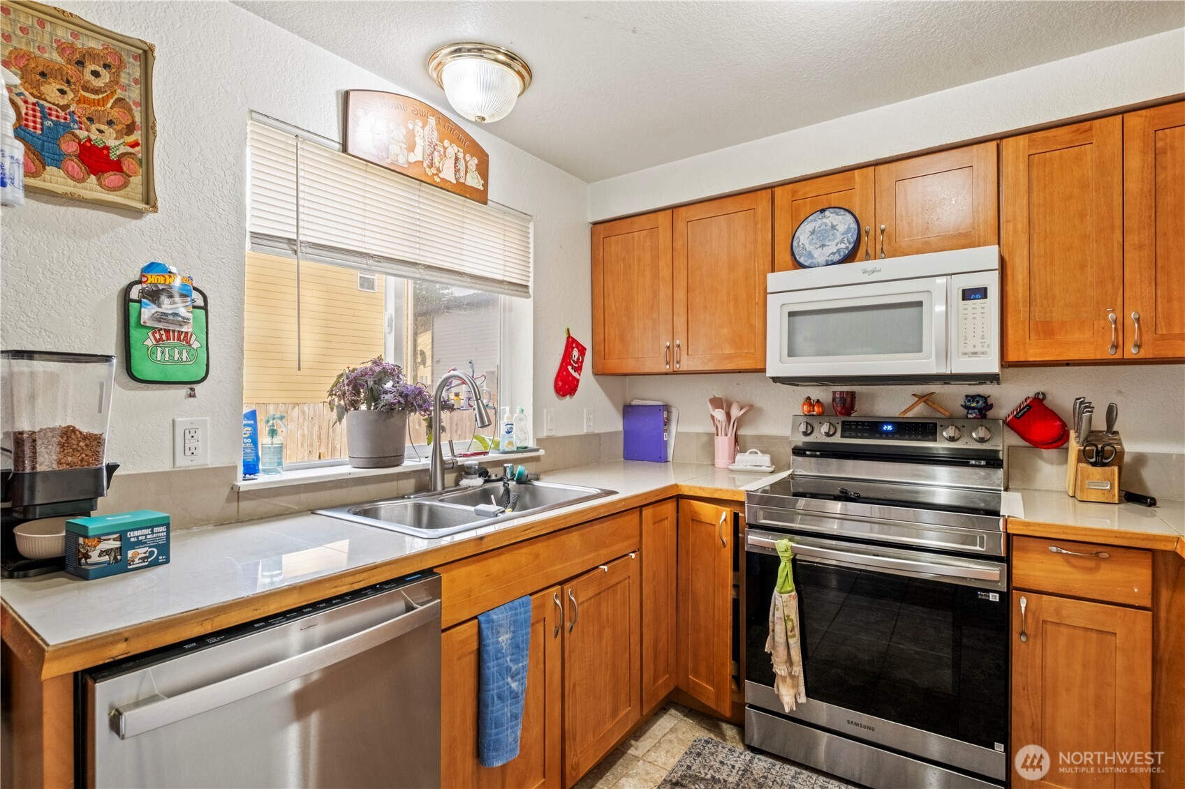 MLS #NWM2469608 image #25