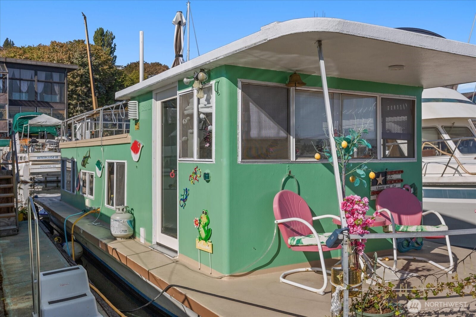 MLS #NWM2469688 image #14