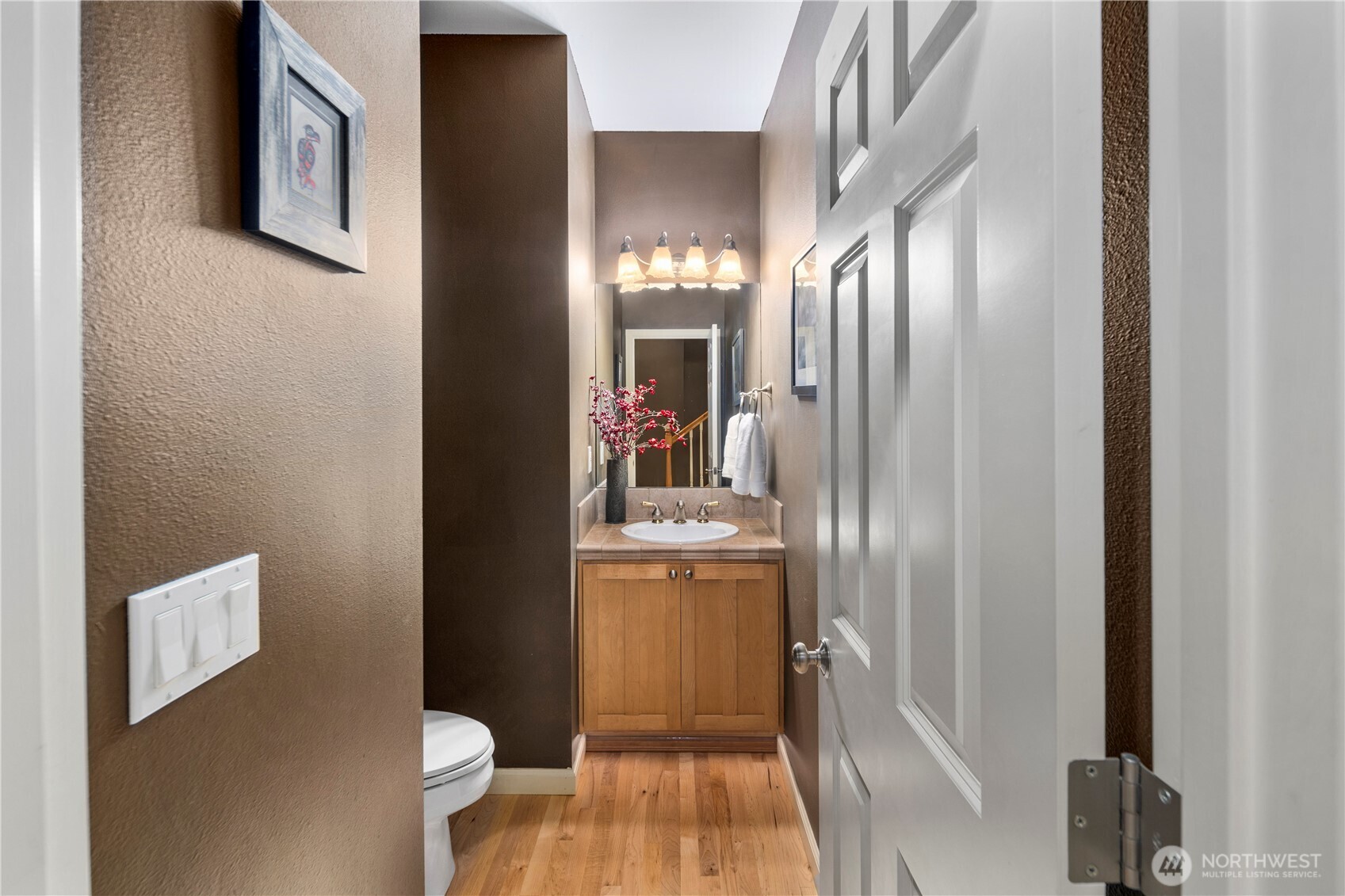 MLS #NWM2469788 image #9