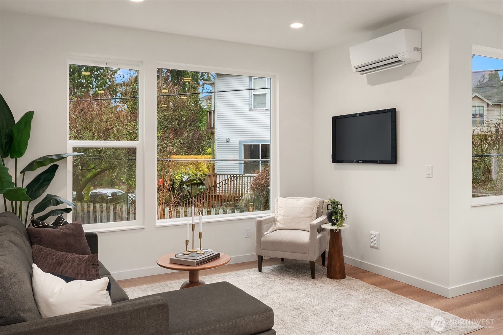 MLS #NWM2469835 image #9